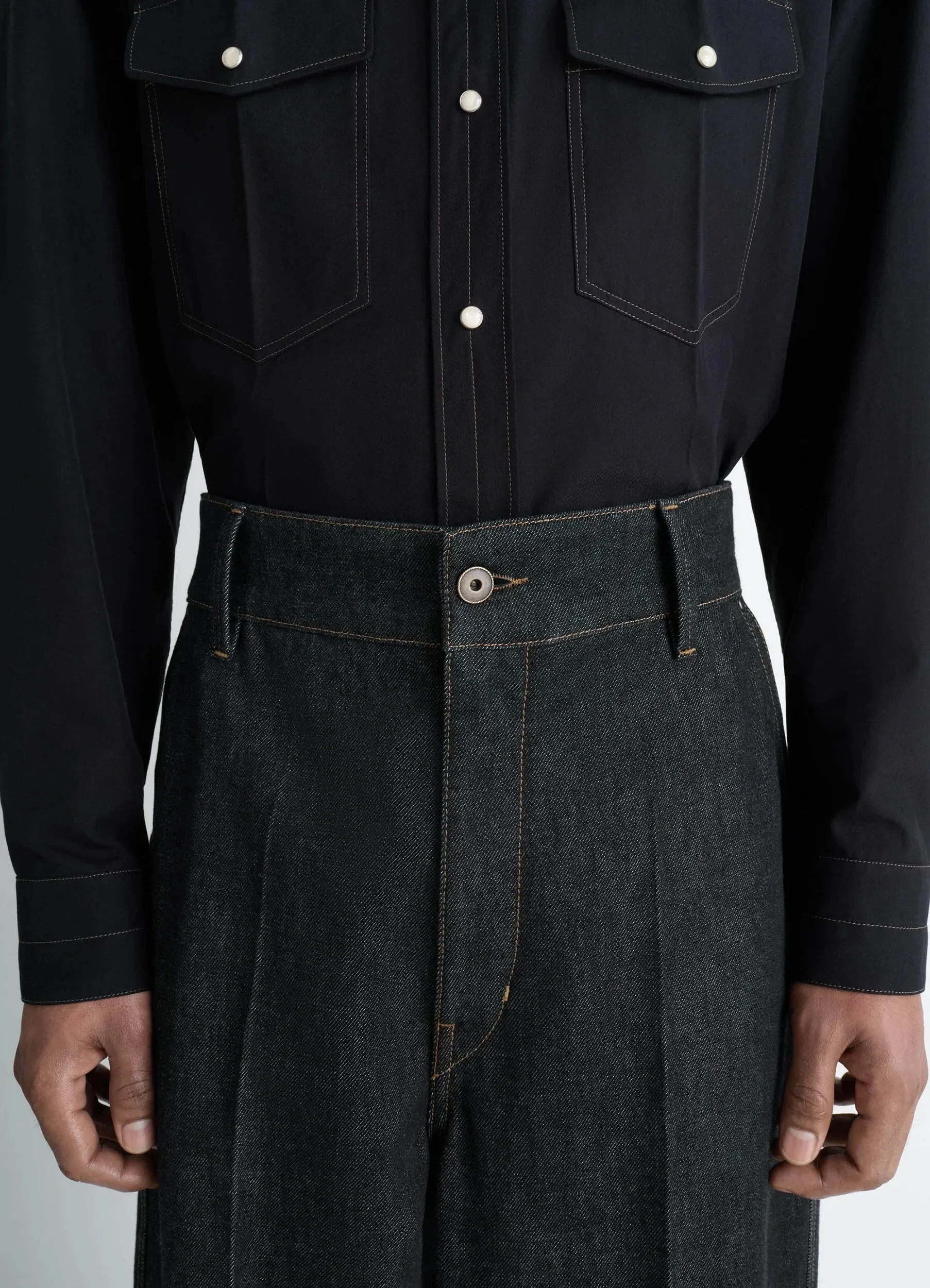 MAXI BARREL WORKWEAR PANTS IN DENIM sold by Lemaire product image thumbnail 5