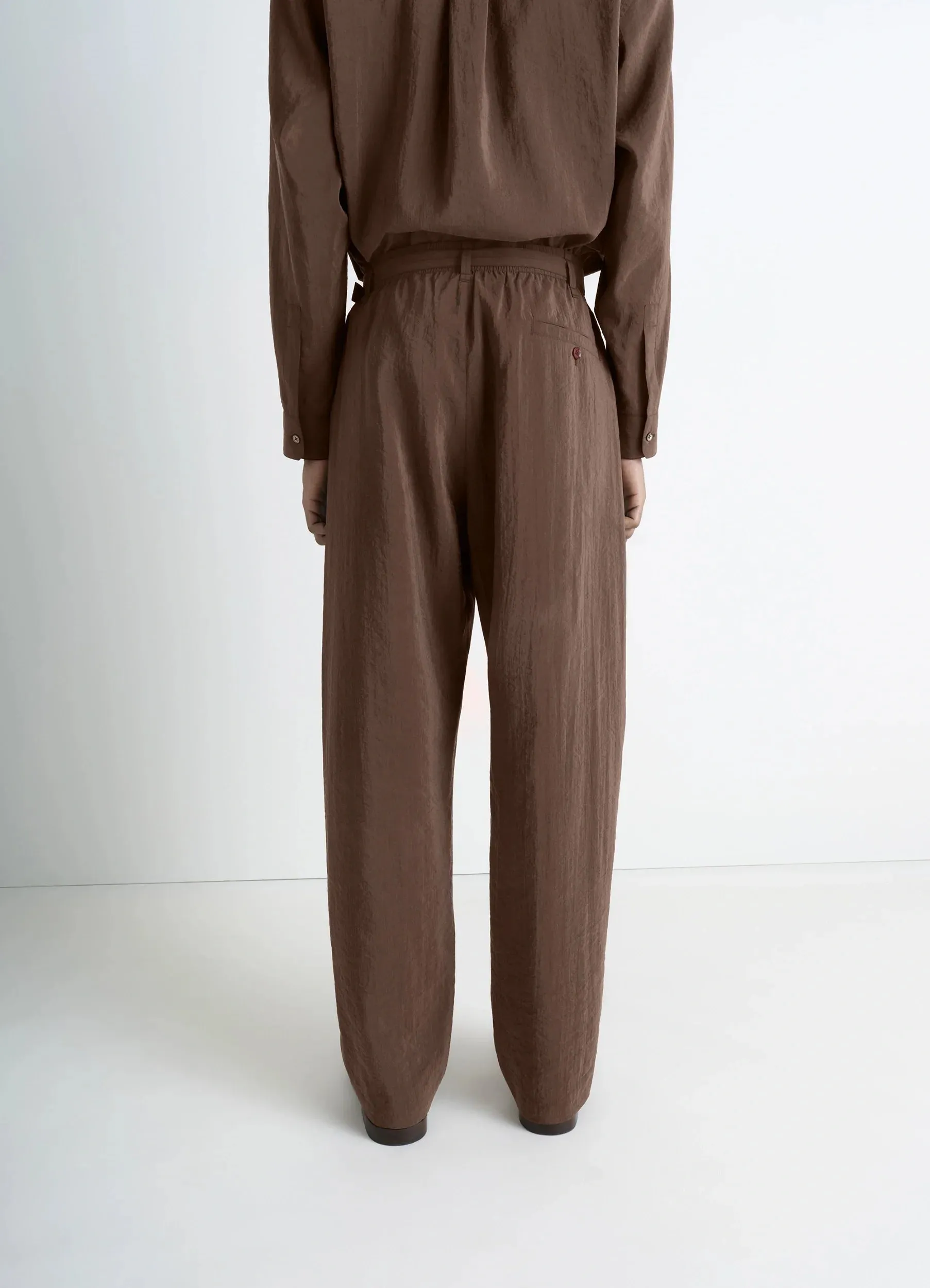 BELTED RELAXED PANTS IN DRY SILK sold by Lemaire product image thumbnail 5