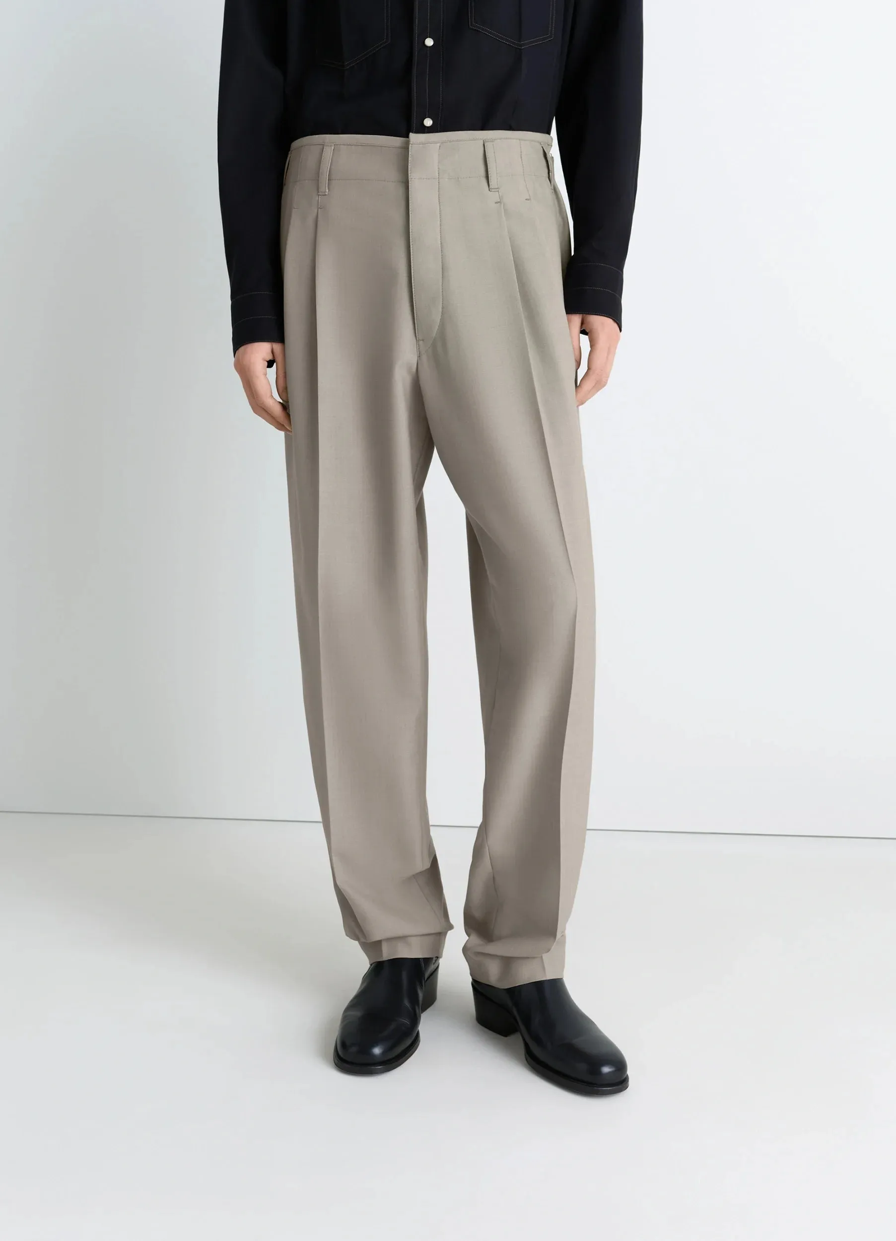 PLEATED PANTS IN POLYWOOL sold by Lemaire product image thumbnail 2