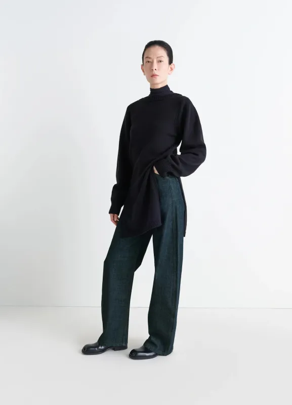 HIGH WAISTED CURVED PANTS sold by Lemaire