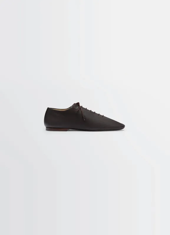 SOURIS FLAT CLASSIC DERBIES IN LEATHER made by Lemaire