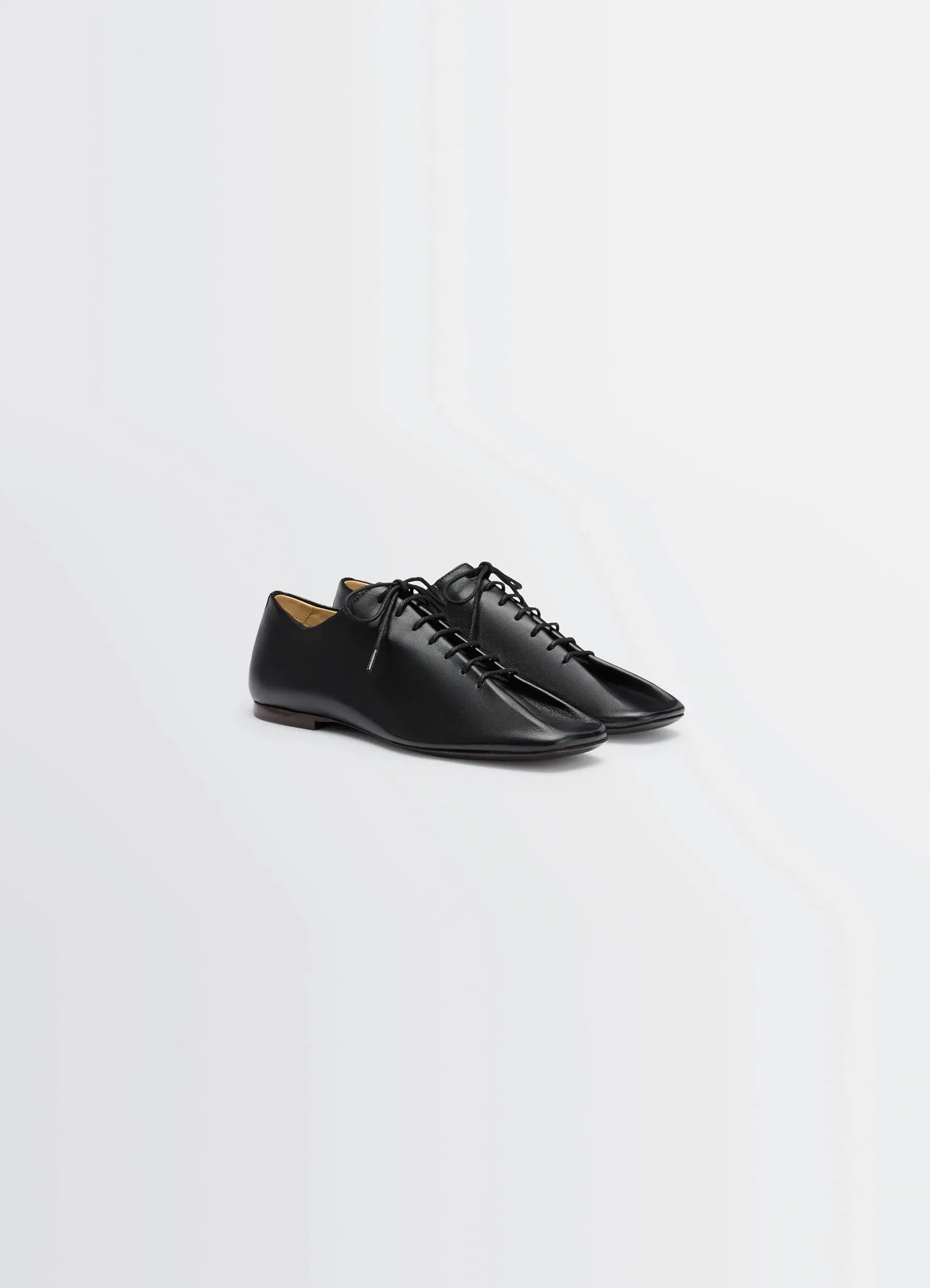 SOURIS FLAT CLASSIC DERBIES IN SHINY NAPPA LAMB LEATHER sold by Lemaire product image thumbnail 3
