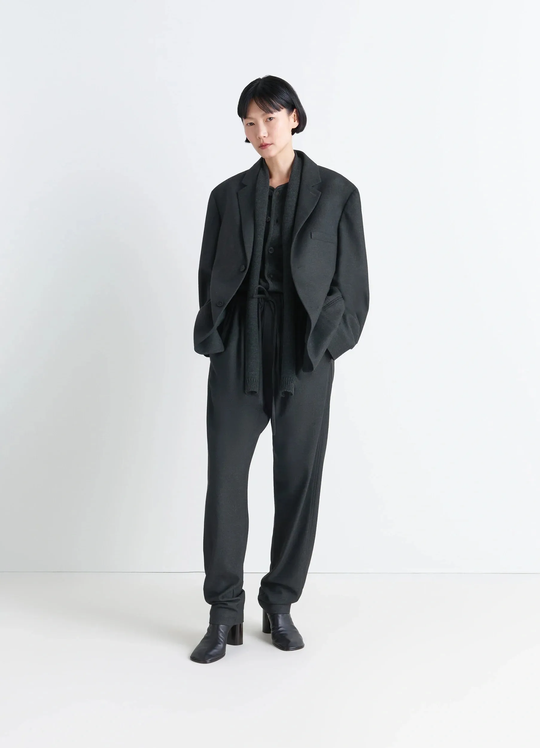 SOFT SINGLE BREASTED JACKET IN CASHMERE sold by Lemaire product image thumbnail 2