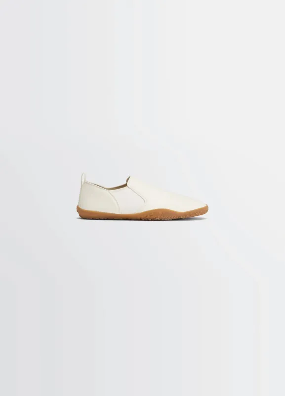 VIBRAM GLOVE SLIP ON IN LEATHER sold by Lemaire