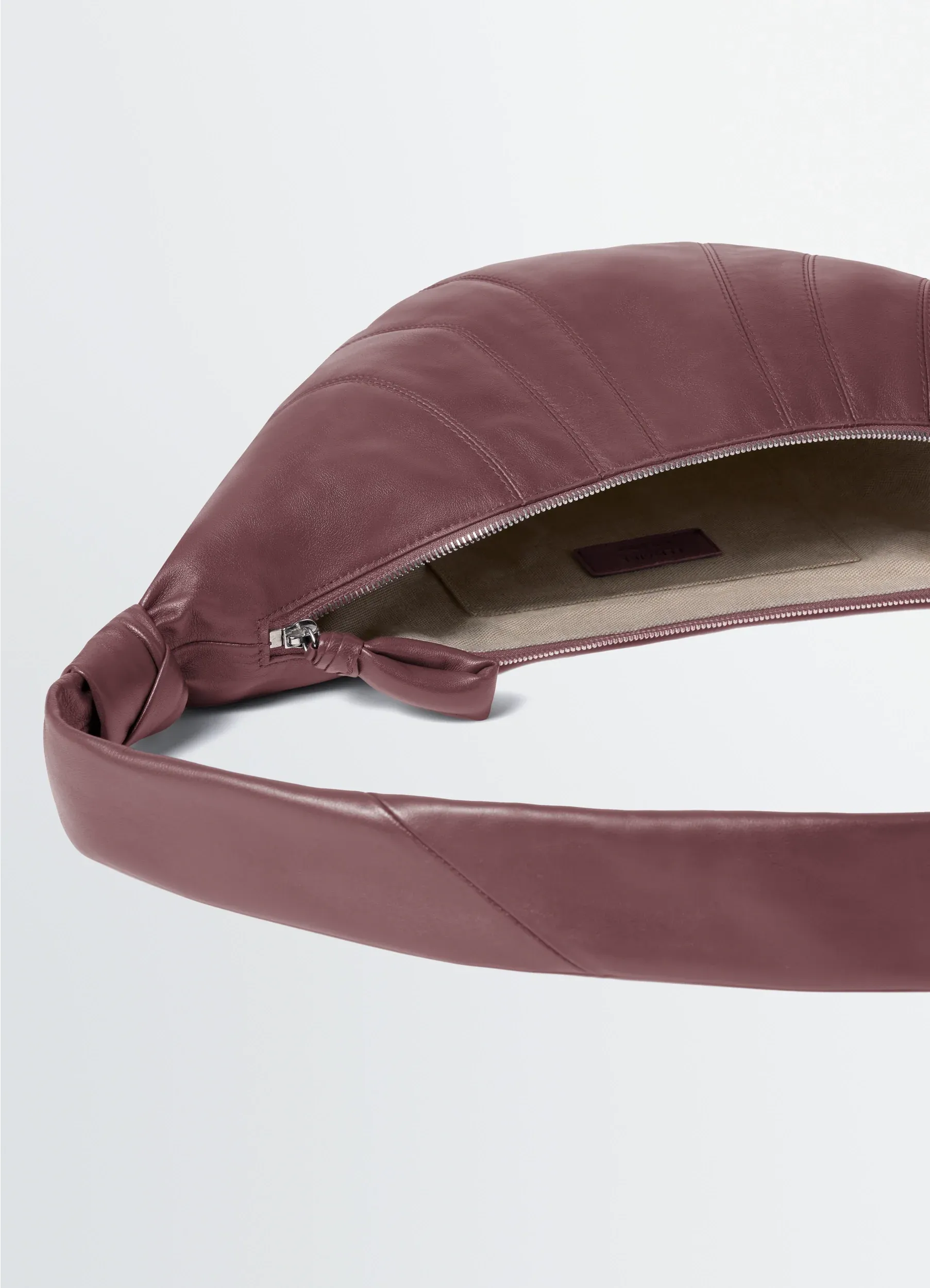 MEDIUM CROISSANT BAG IN LEATHER sold by Lemaire product image thumbnail 4