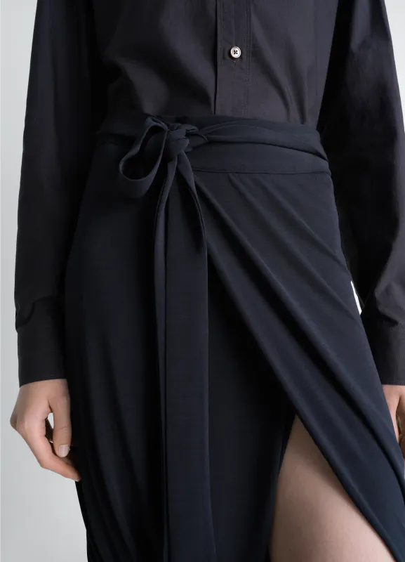 SOFT WRAP SKIRT IN VISCOSE CREPE JERSEY made by Lemaire
