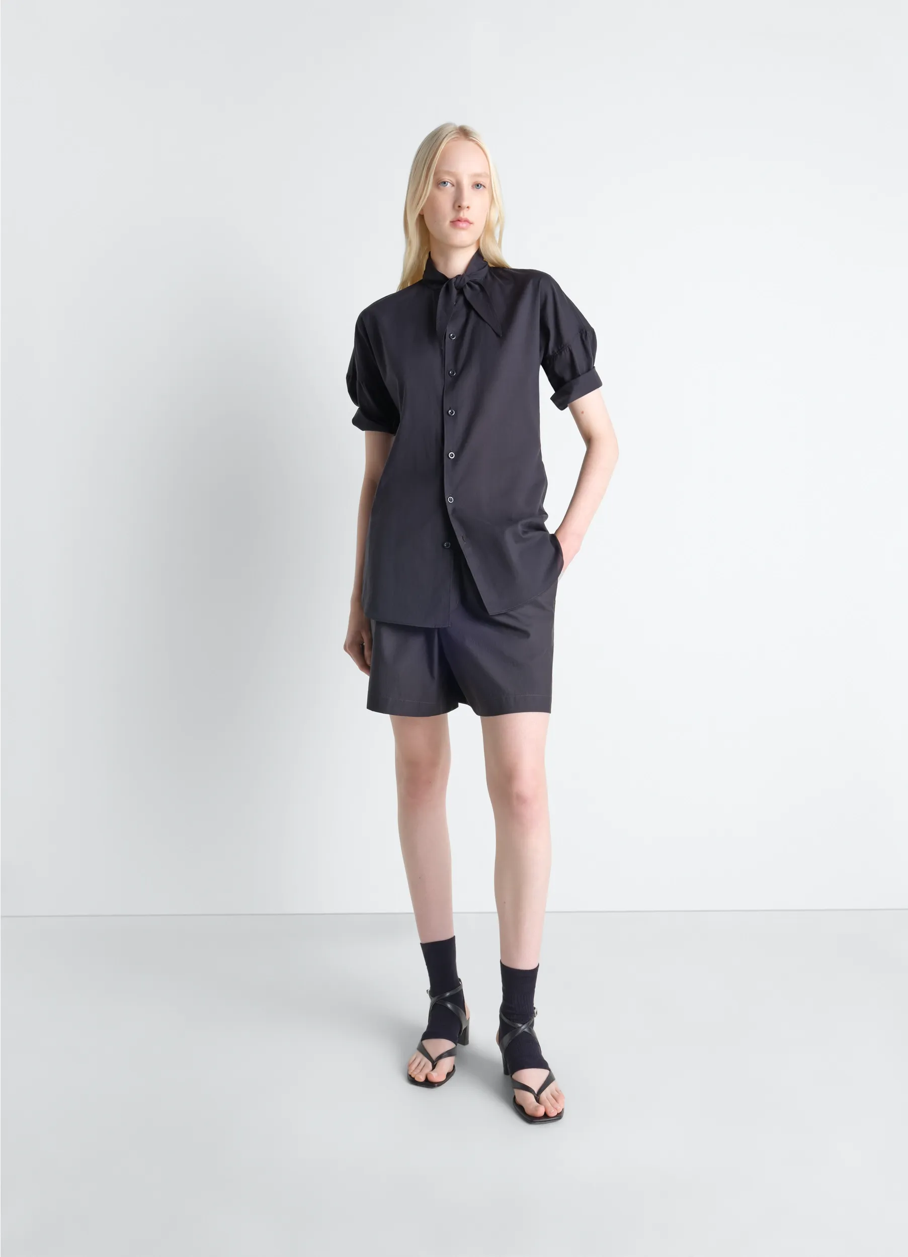 SHORT SLEEVE SHIRT WITH FOULARD IN WASHED COTTON MUSLIN sold by Lemaire