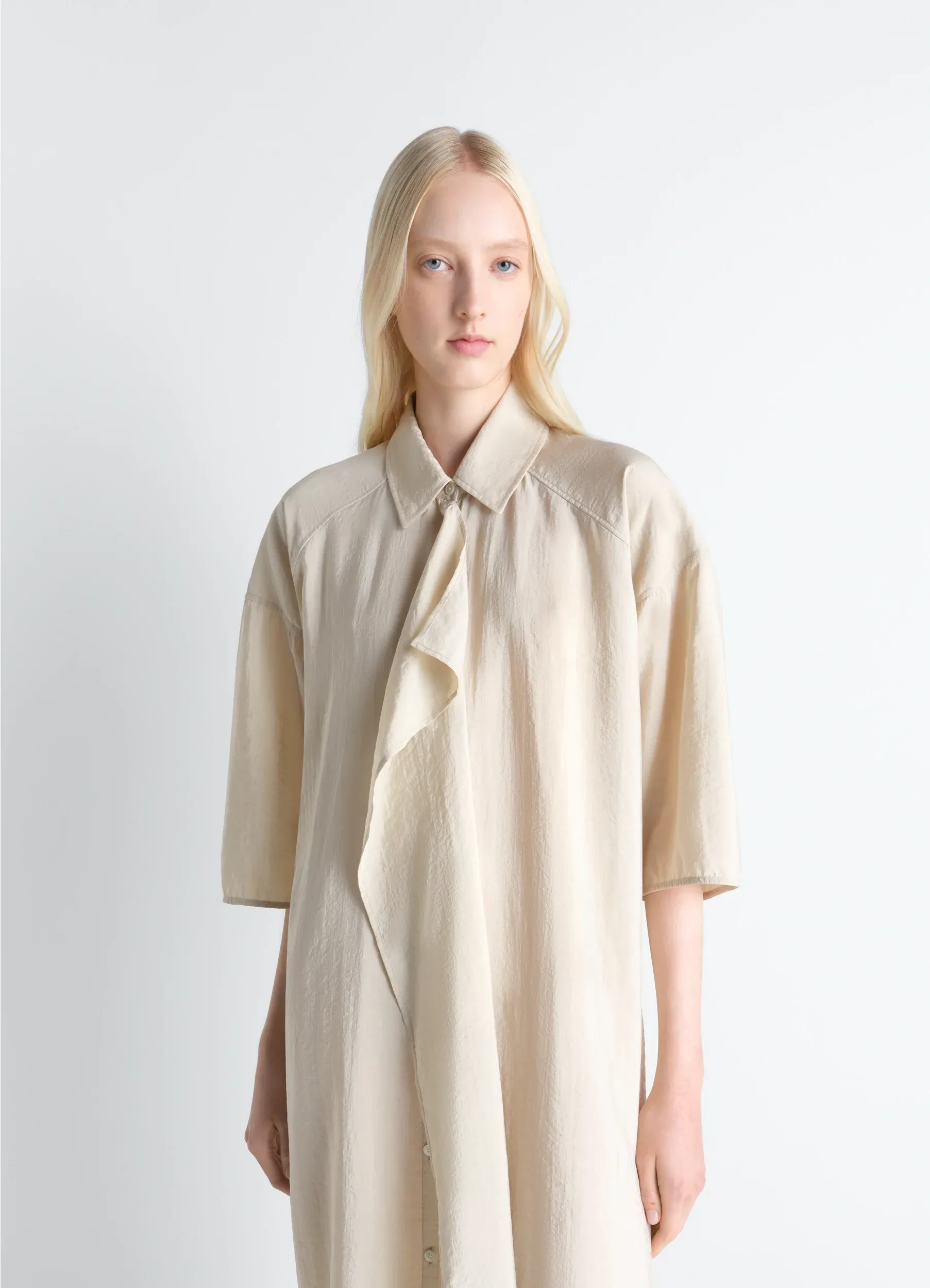 ASYMMETRICAL SHIRT DRESS IN DRY SILK sold by Lemaire product image thumbnail 4