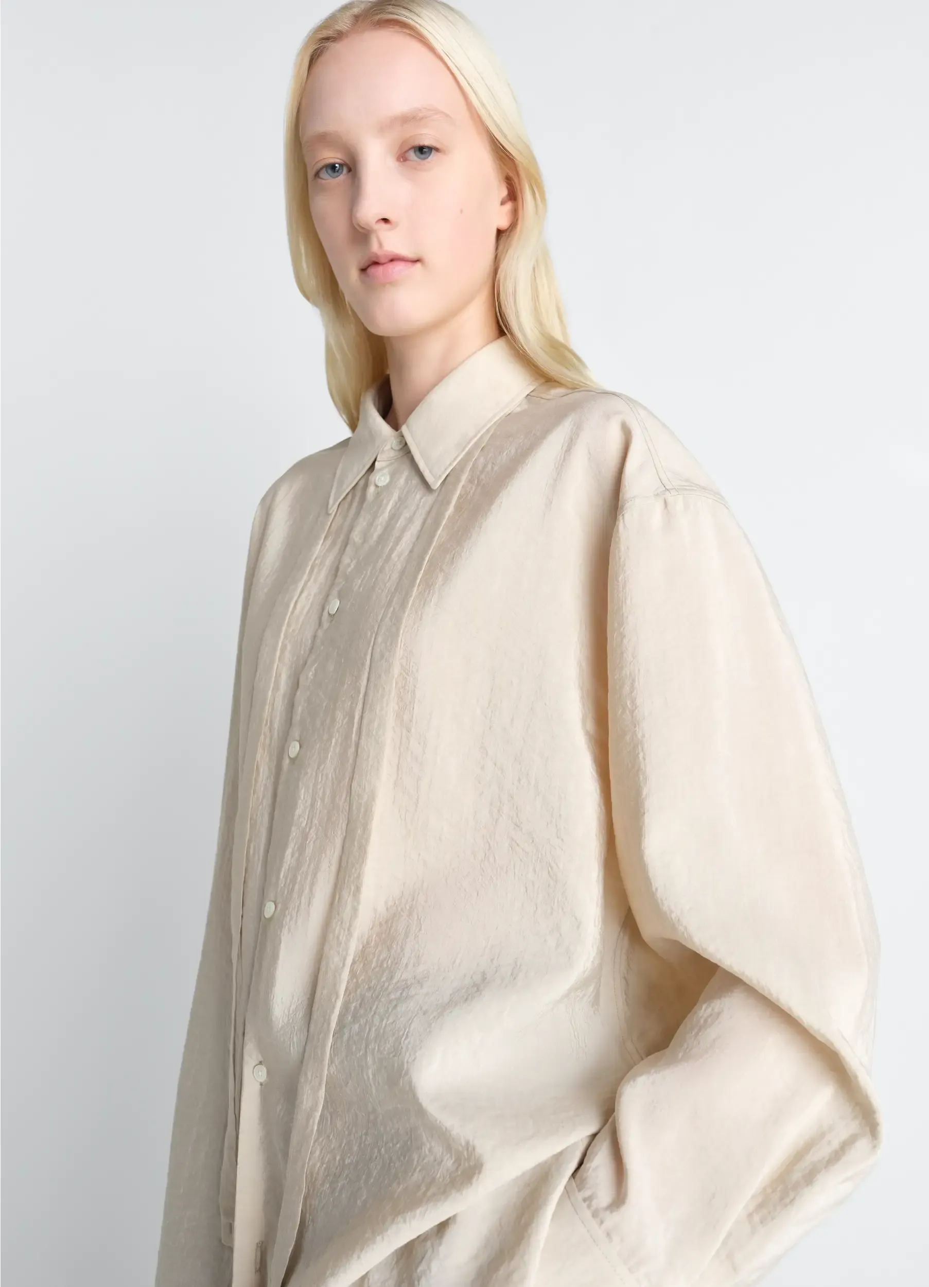 LONG SHIRT WITH TIE IN DRY SILK sold by Lemaire product image thumbnail 3