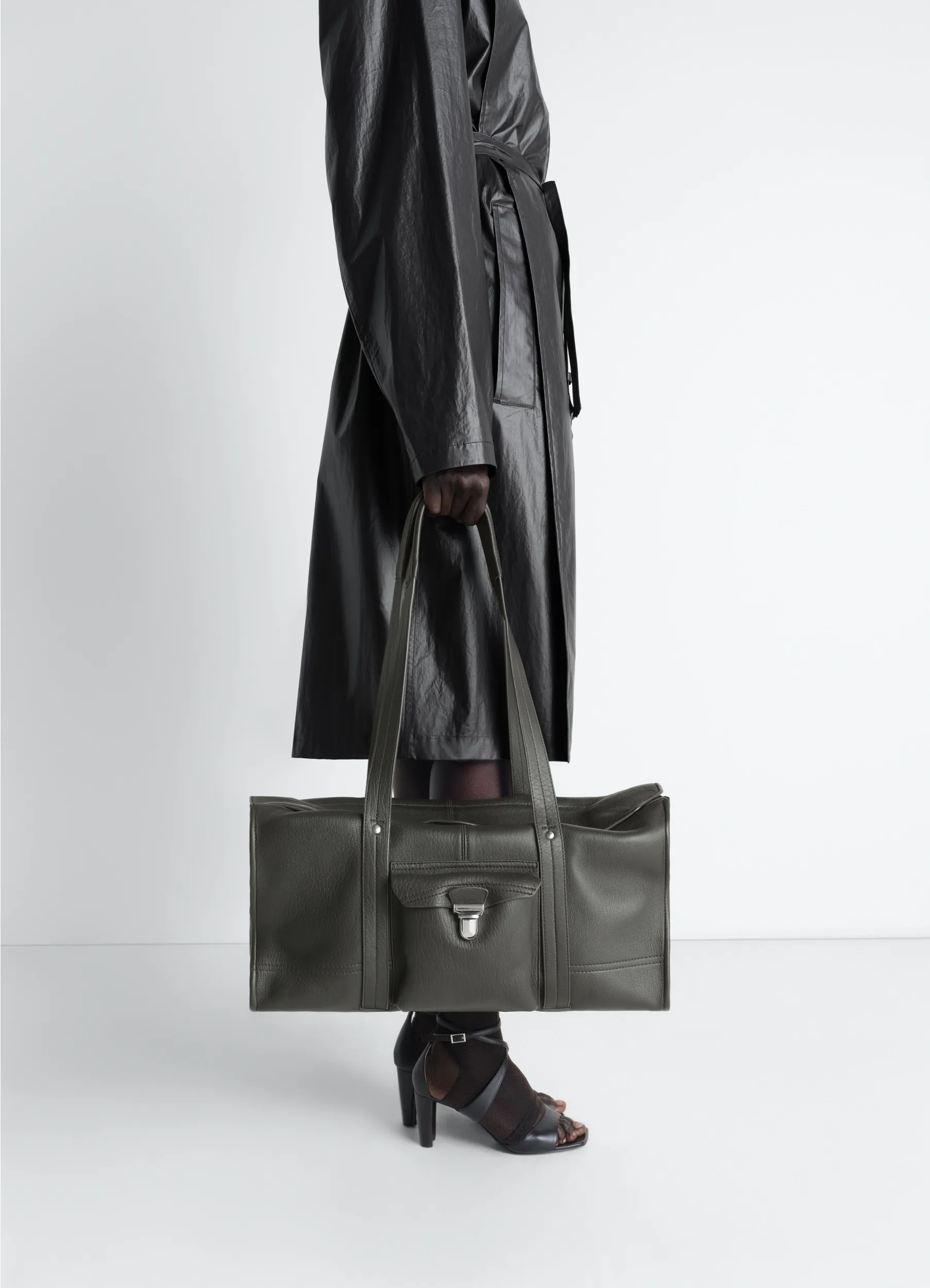 SOFT GEAR TOTE BAG IN LEATHER sold by Lemaire product image thumbnail 2