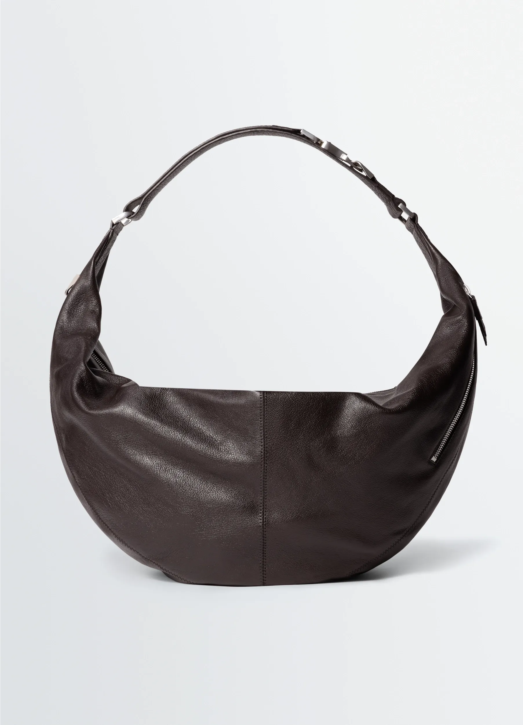 LARGE QUIVER CLIP BAG IN LEATHER sold by Lemaire product image thumbnail 3