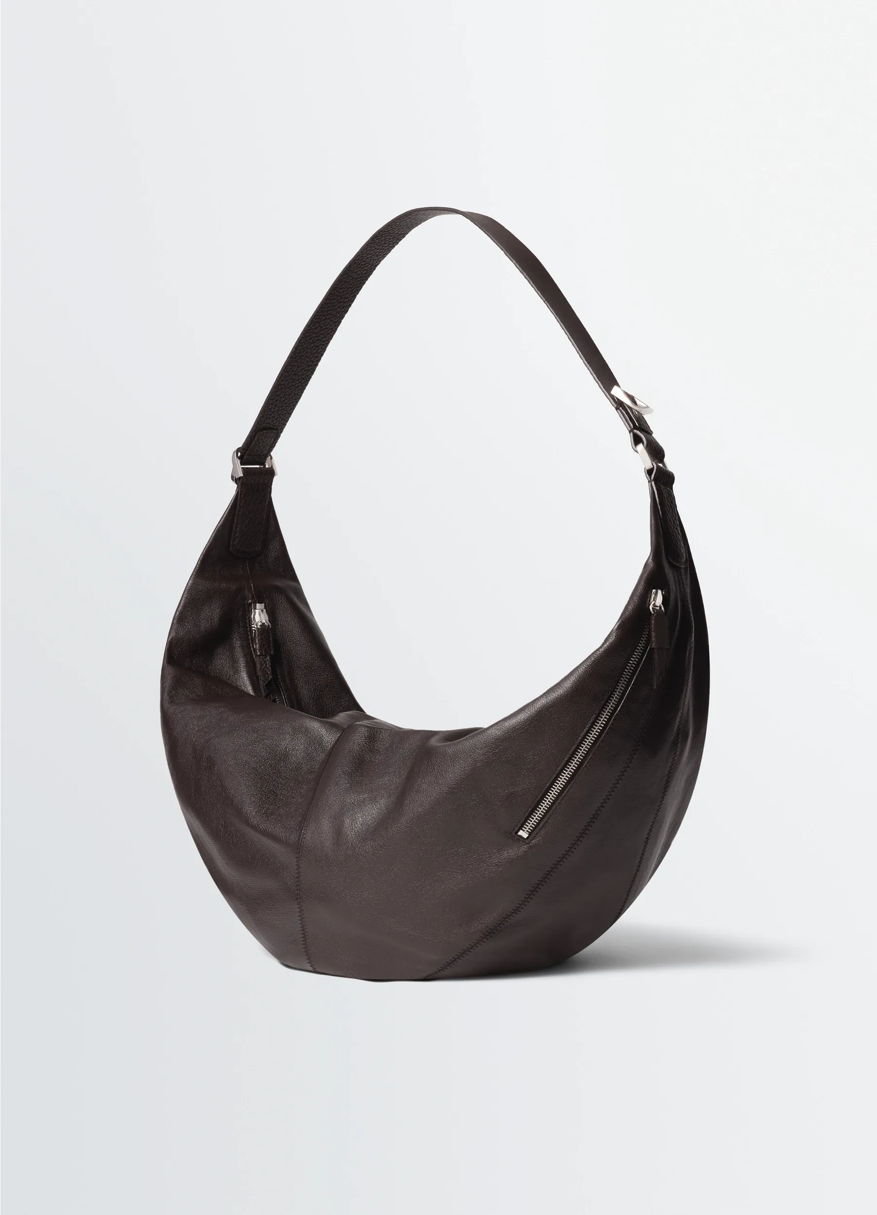 LARGE QUIVER CLIP BAG IN LEATHER sold by Lemaire product image thumbnail 4