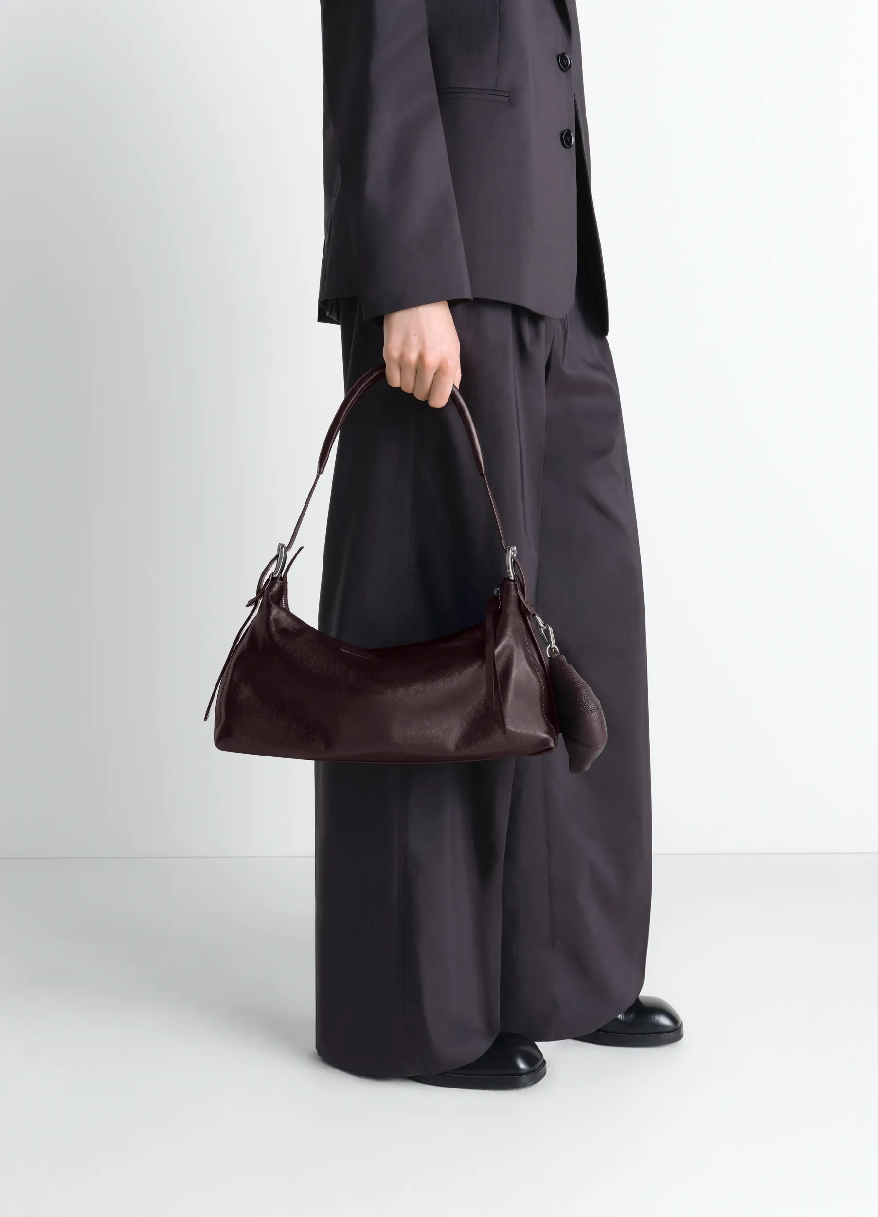 BELTED BAGUETTE BAG IN LEATHER sold by Lemaire product image thumbnail 3