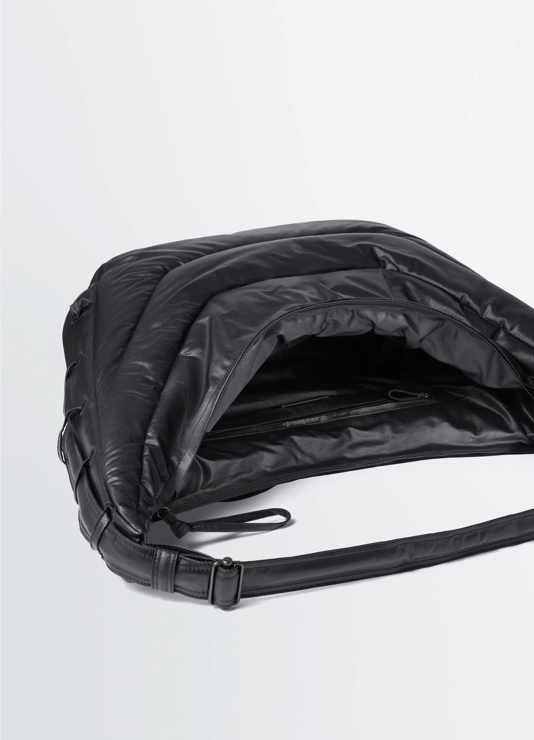 LARGE SOFT GAME BAG IN WATER-REPELLENT COATED COTTON sold by Lemaire product image thumbnail 3