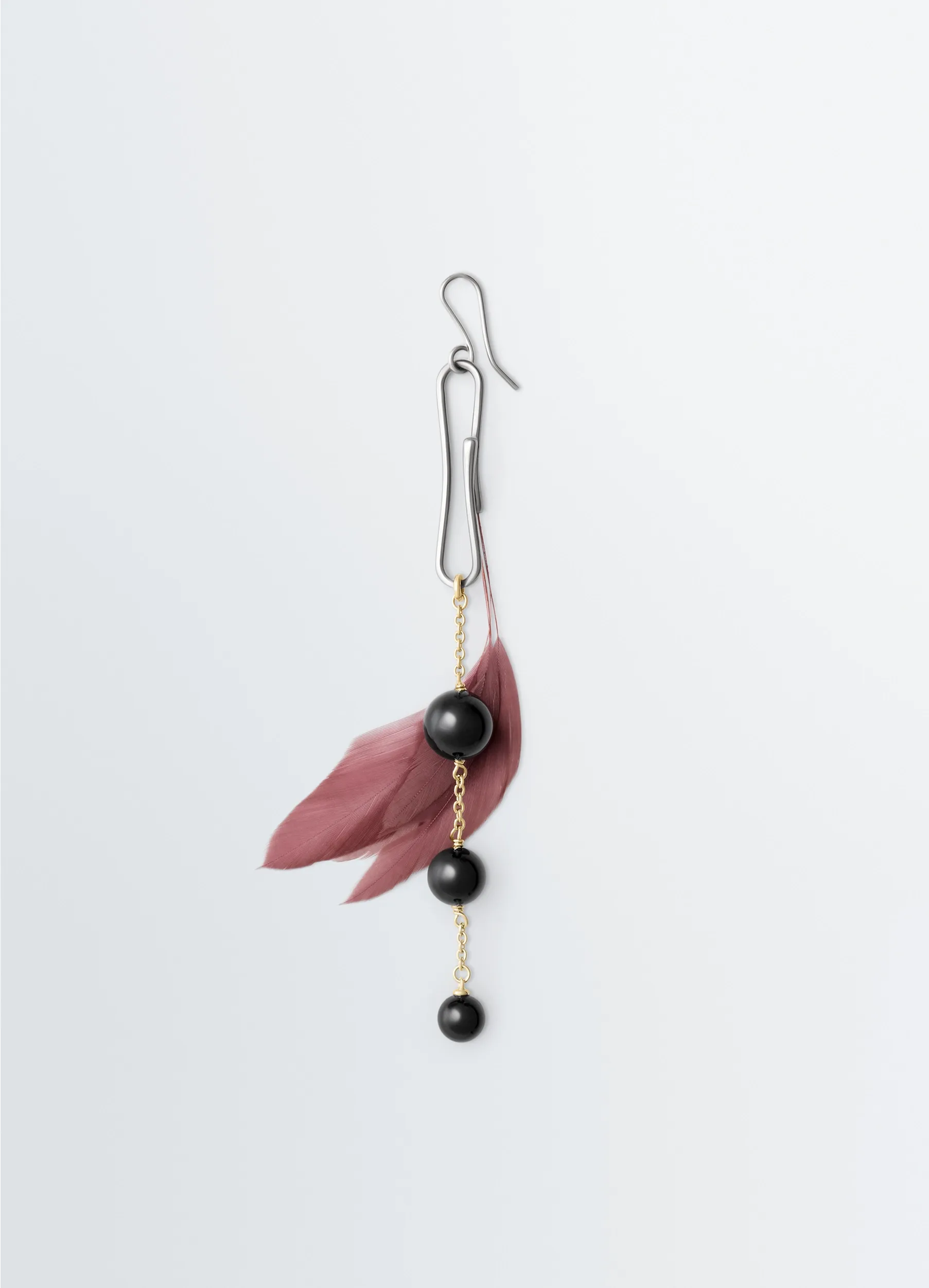 DOT EARRING WITH ONYX AND ROOSTER FEATHER sold by Lemaire