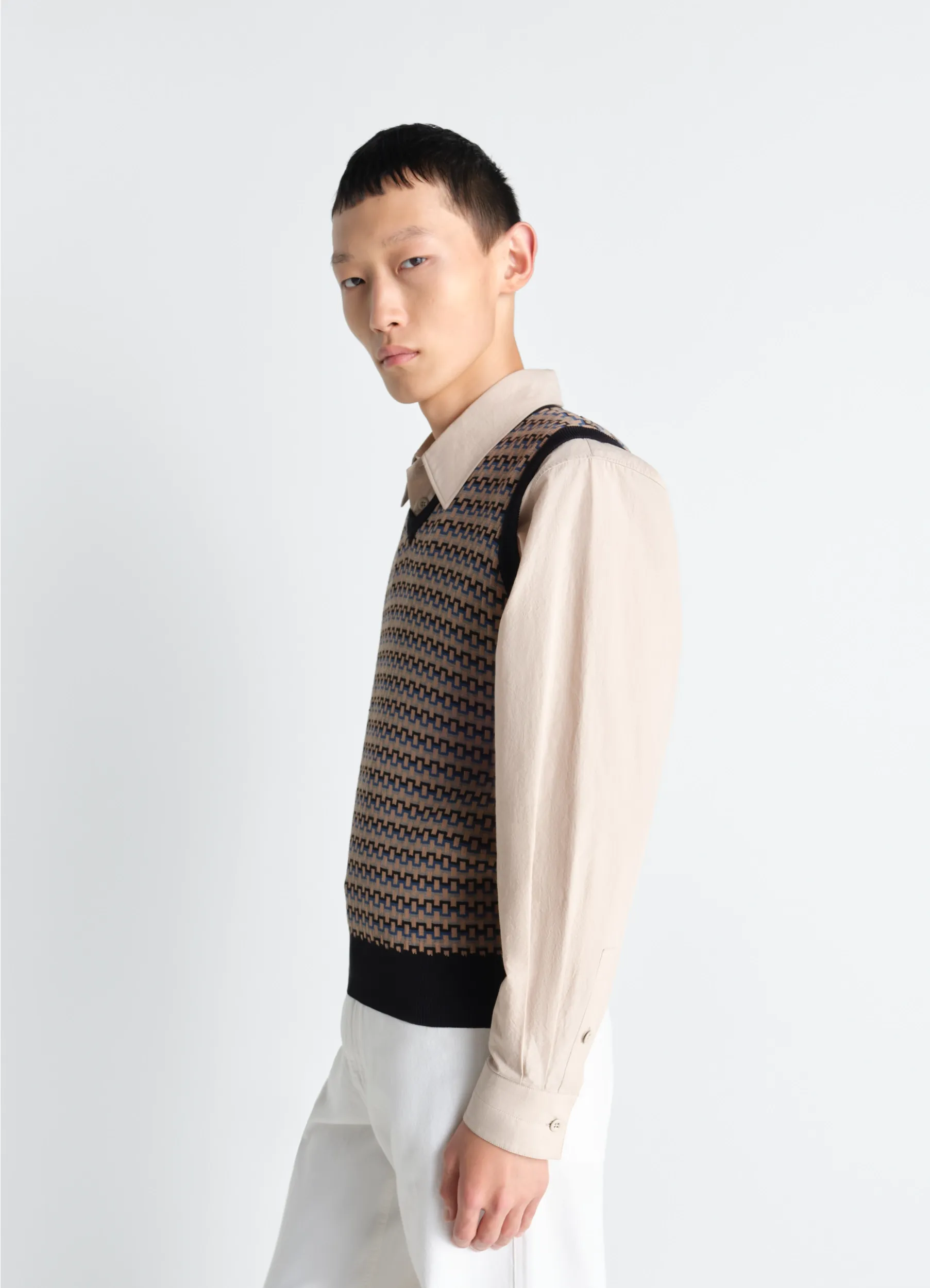 V NECK JACQUARD VEST IN COTTON sold by Lemaire product image thumbnail 4