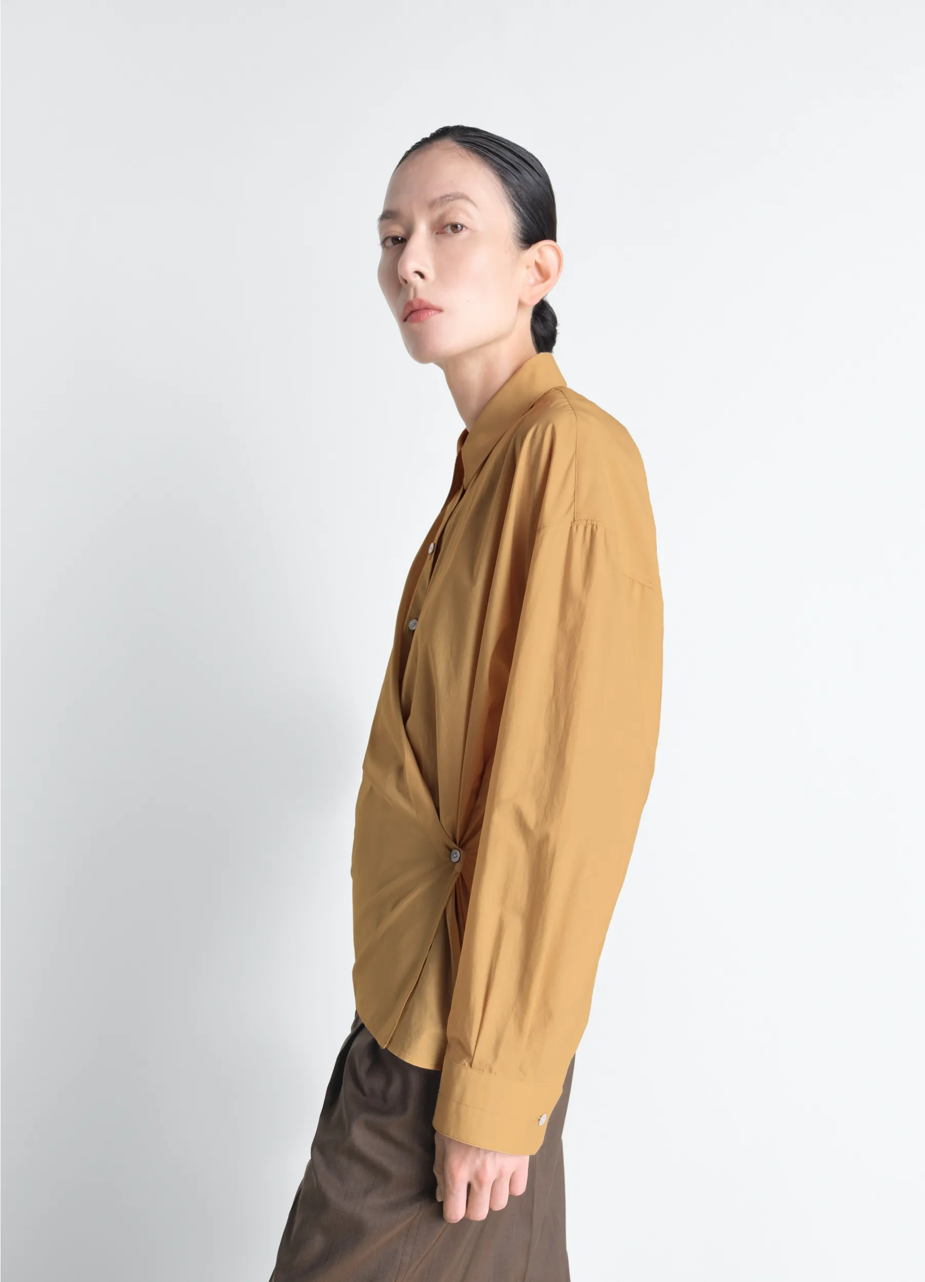 STRAIGHT COLLAR TWISTED SHIRT IN WASHED COTTON SILK sold by Lemaire product image thumbnail 4