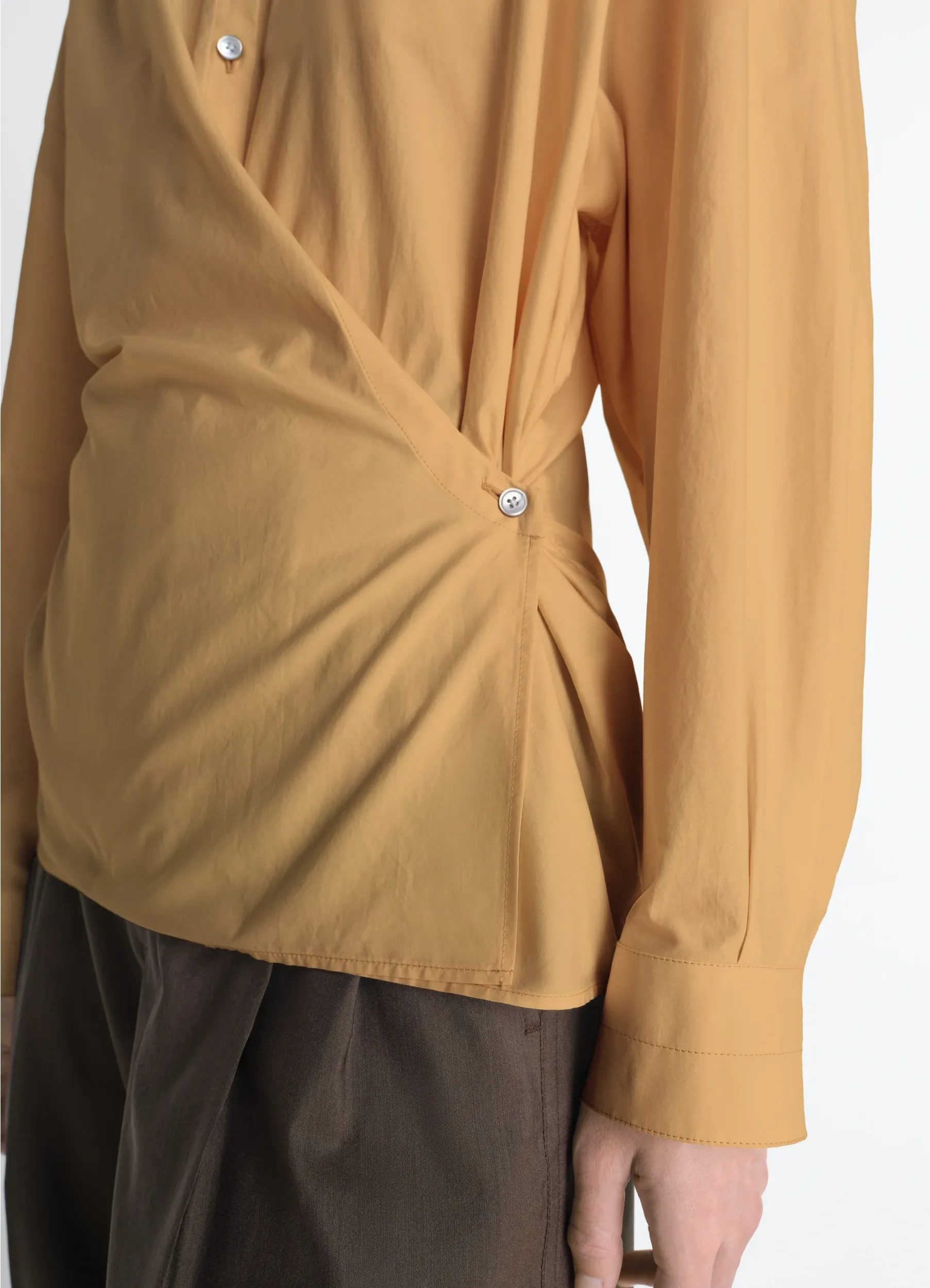 STRAIGHT COLLAR TWISTED SHIRT IN WASHED COTTON SILK sold by Lemaire product image thumbnail 3