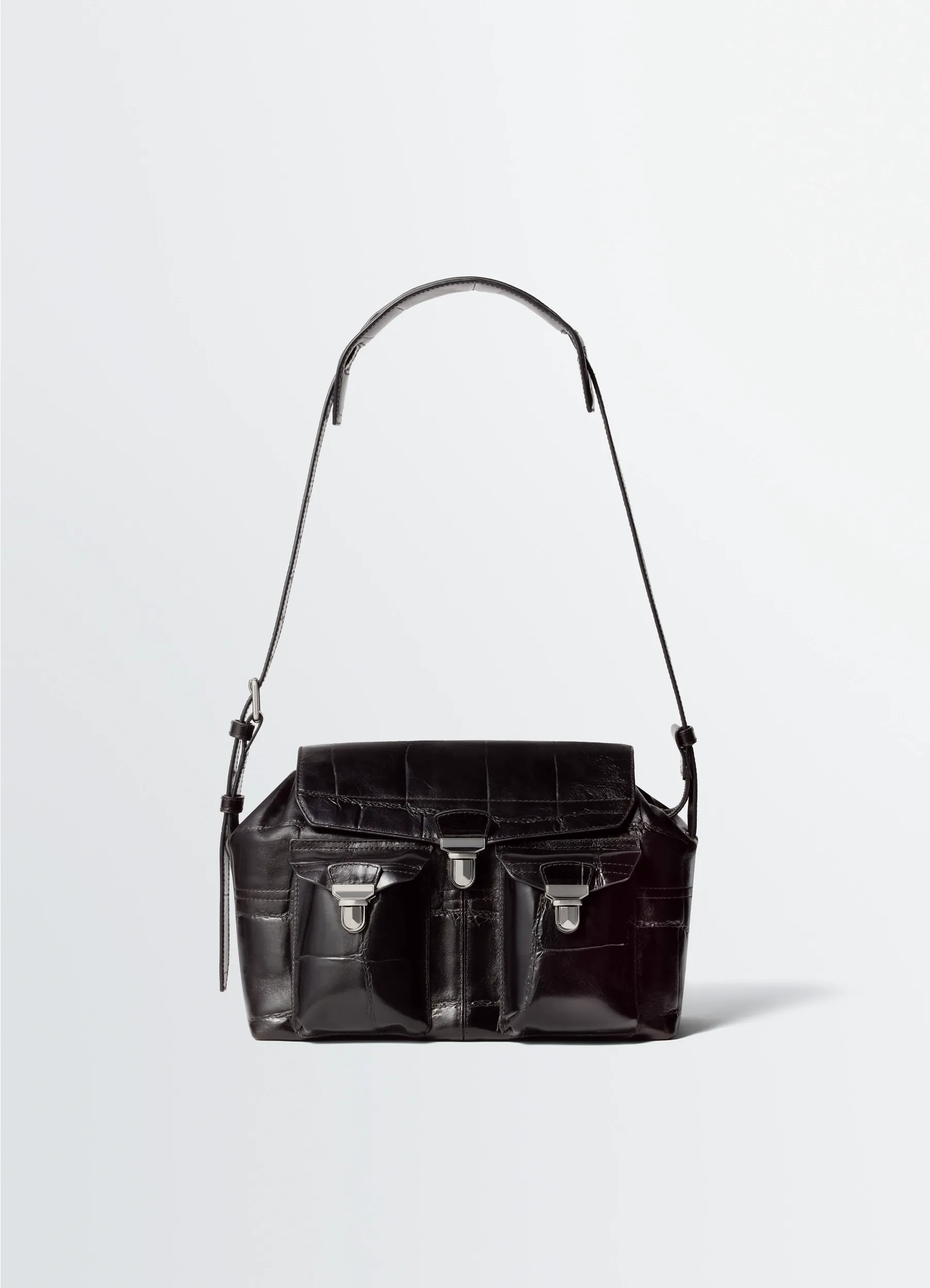 MEDIUM GEAR BAG IN LEATHER sold by Lemaire