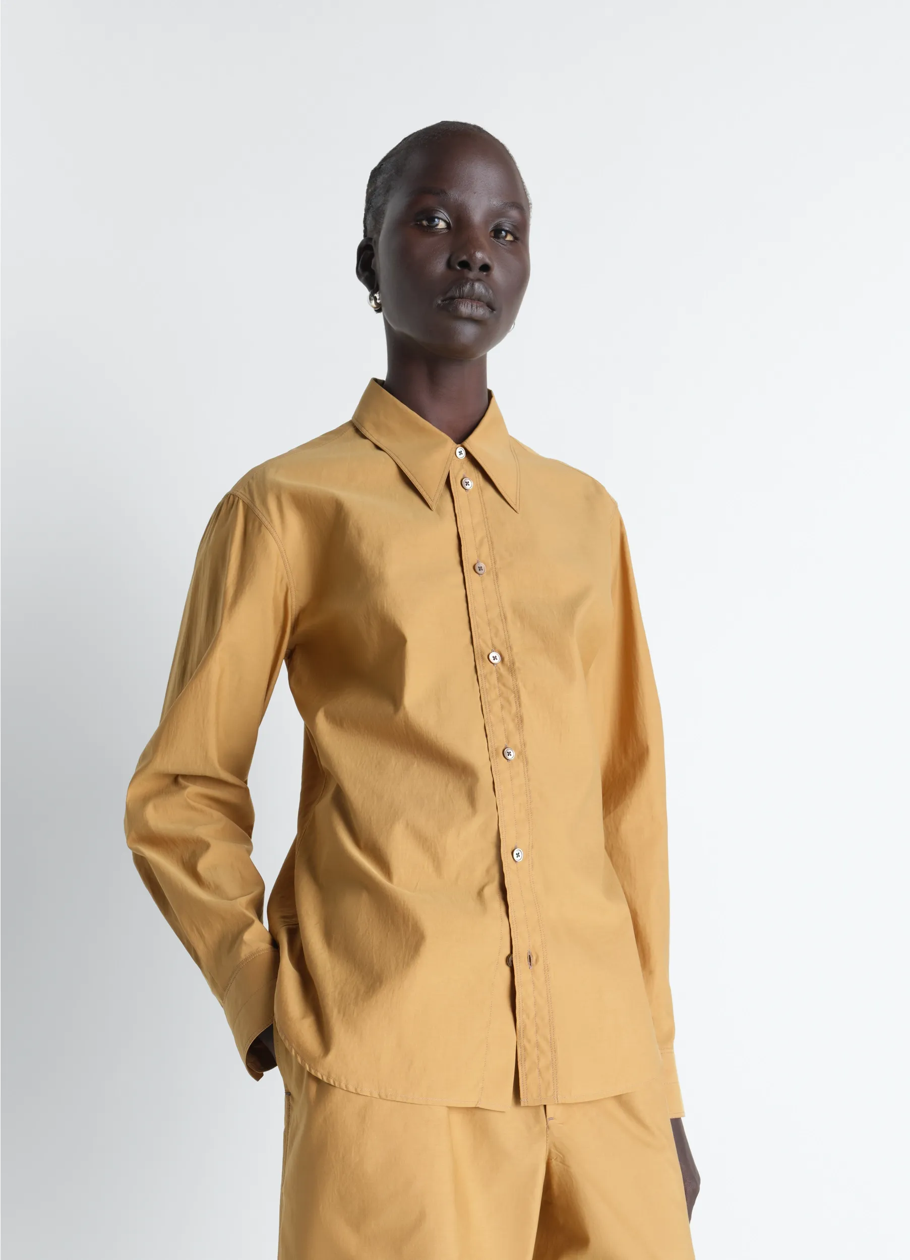 POINTED COLLAR SHIRT IN WASHED COTTON SILK sold by Lemaire