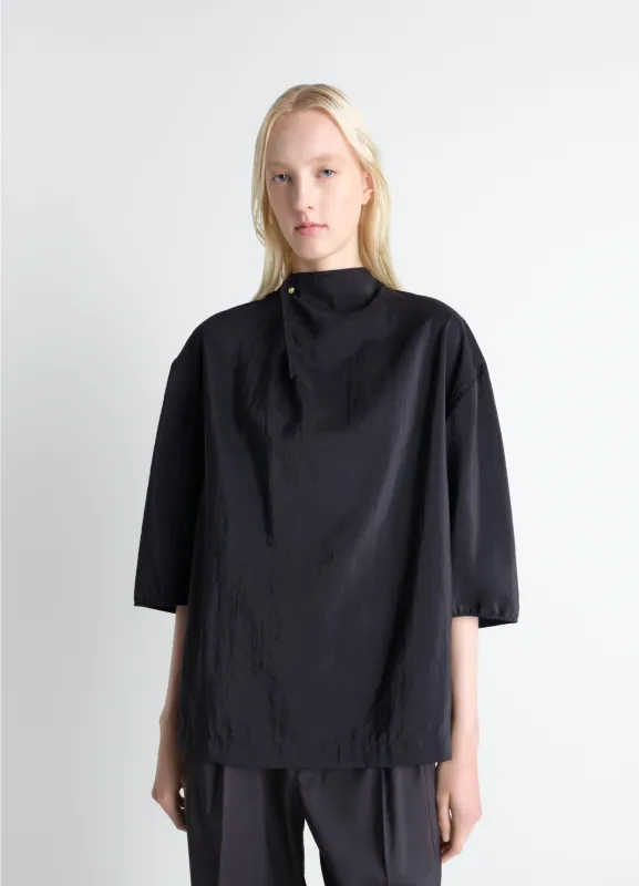 SOFT COLLAR TOP IN DRY SILK made by Lemaire