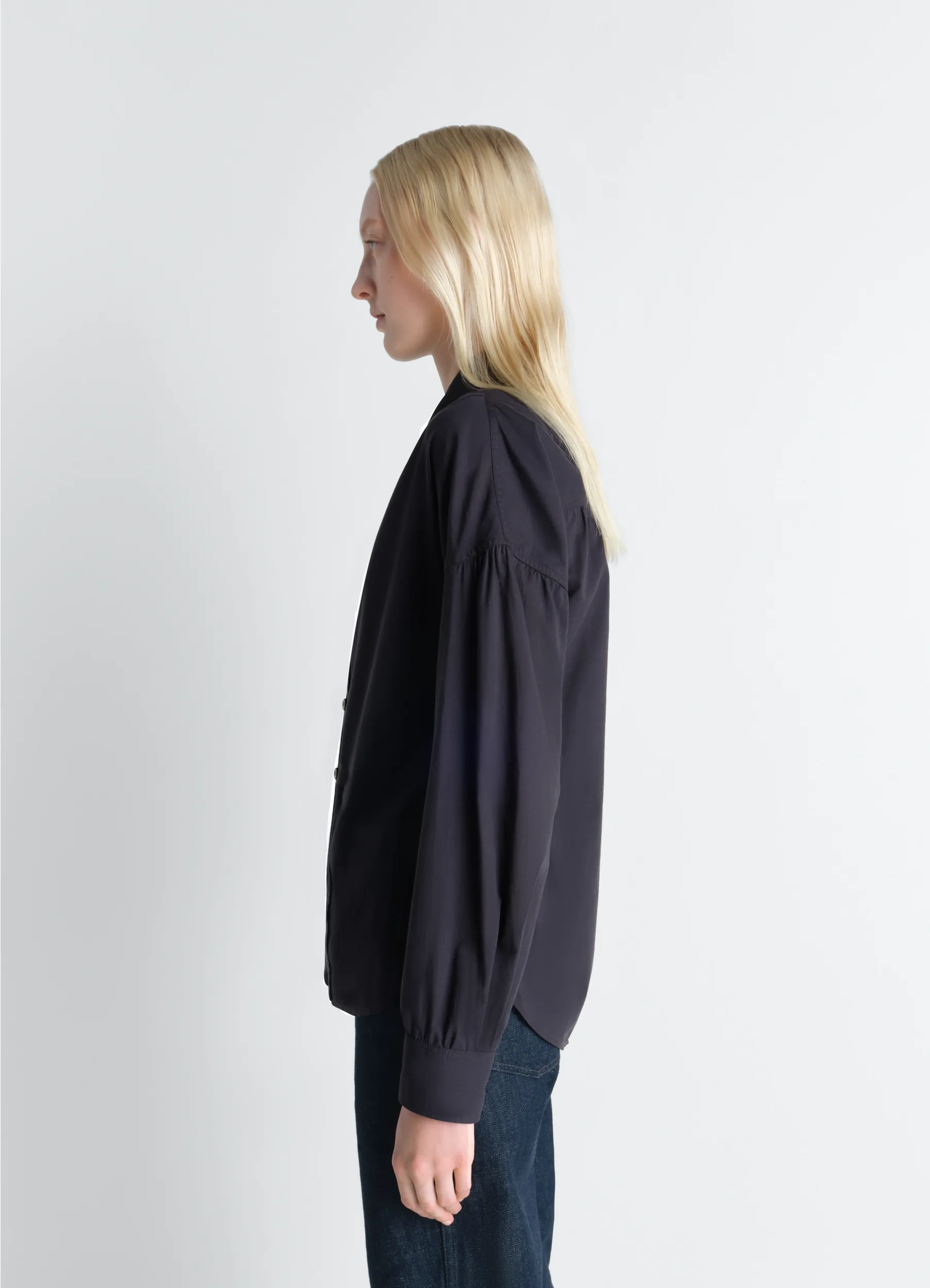 SOFT POINTED COLLAR SHIRT IN WASHED COTTON MUSLIN sold by Lemaire product image thumbnail 3
