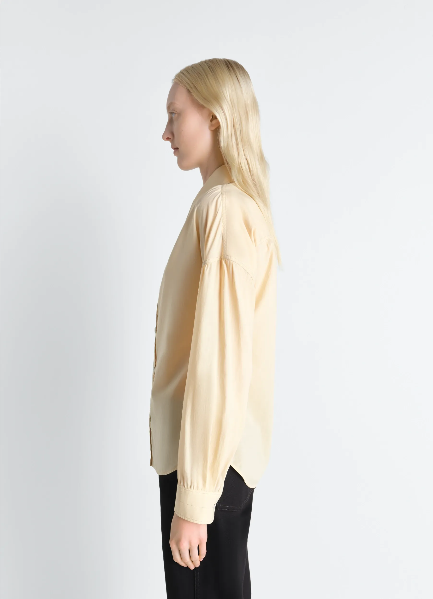 SOFT POINTED COLLAR SHIRT IN WASHED COTTON MUSLIN sold by Lemaire product image thumbnail 3