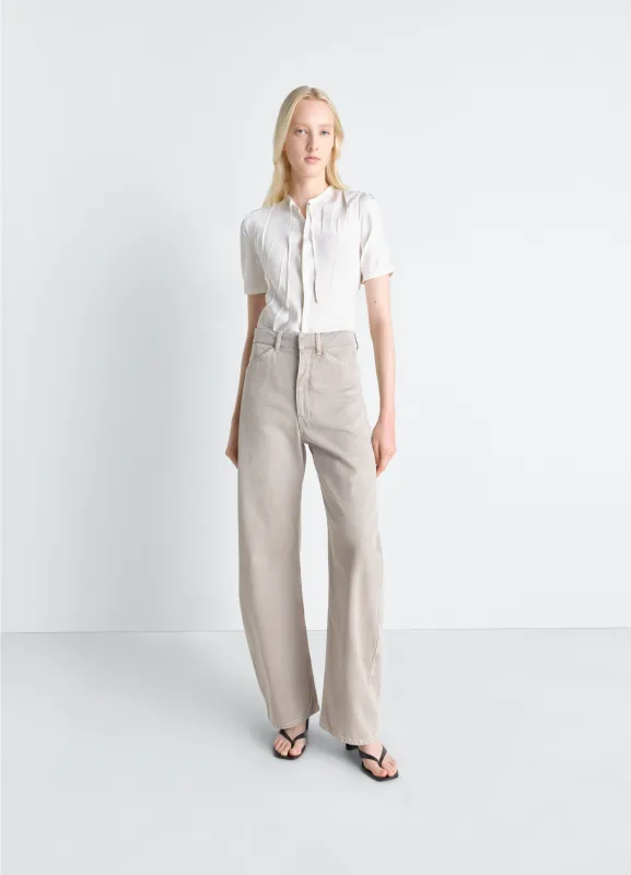 HIGH WAISTED CURVED PANTS IN BROKEN TWILL made by Lemaire