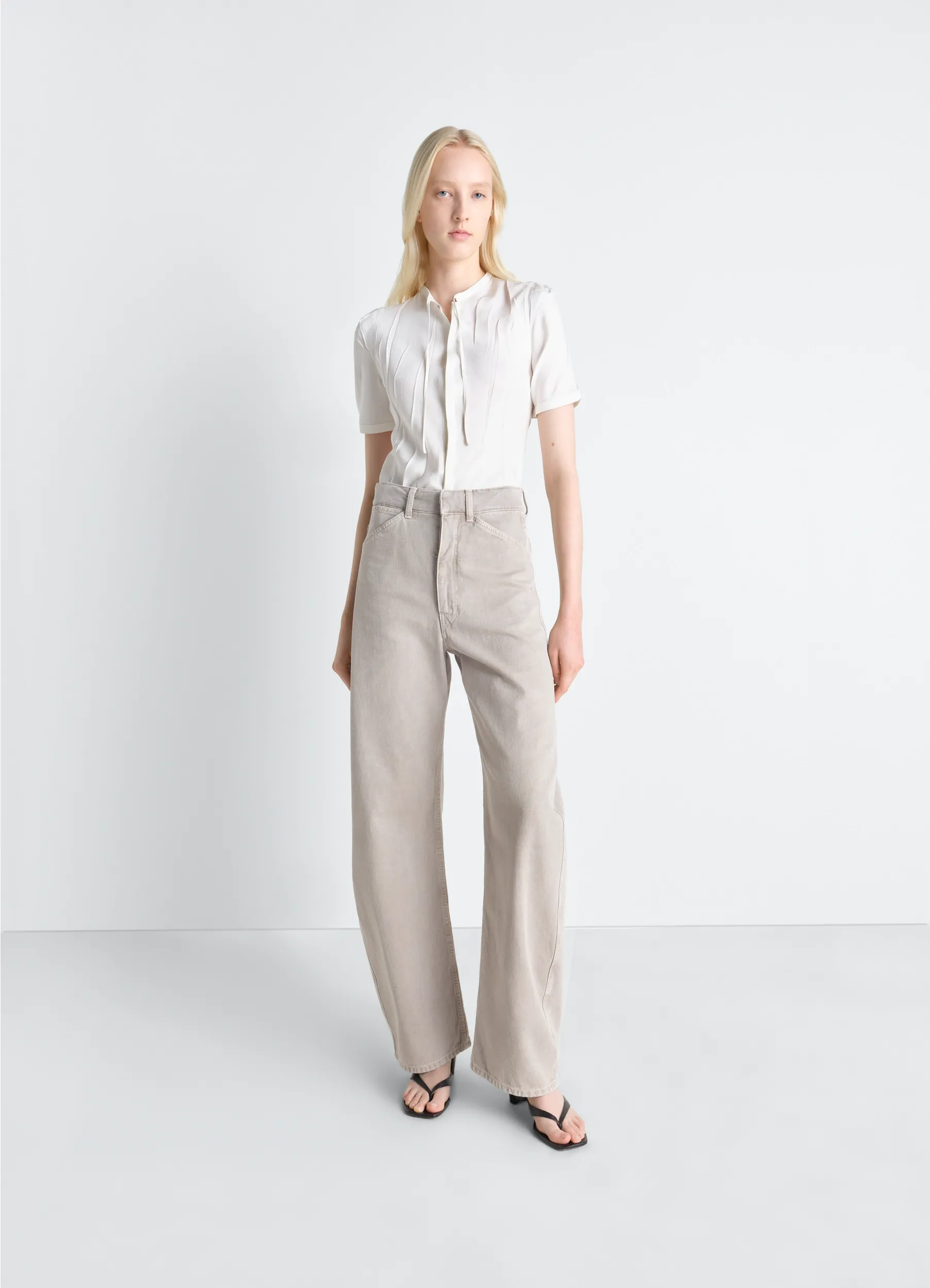 HIGH WAISTED CURVED PANTS IN BROKEN TWILL sold by Lemaire