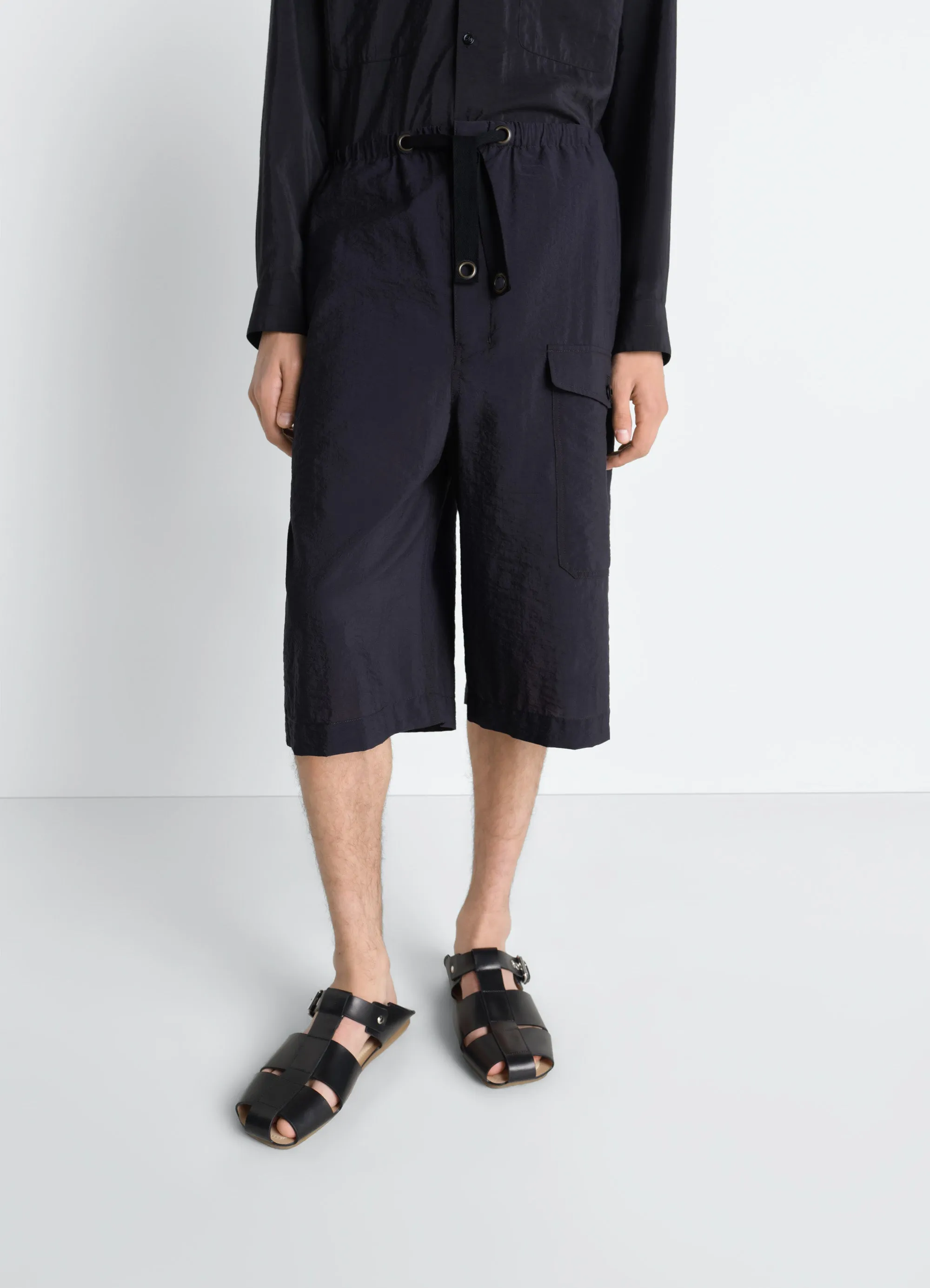 CARGO EASY SHORTS IN WASHED TECHNICAL COTTON sold by Lemaire product image thumbnail 2