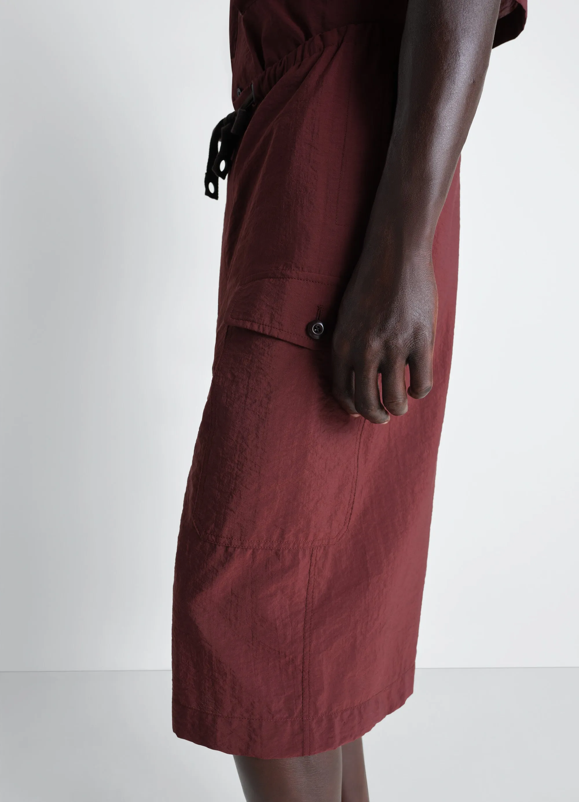 CARGO EASY SHORTS IN WASHED TECHNICAL COTTON sold by Lemaire product image thumbnail 4