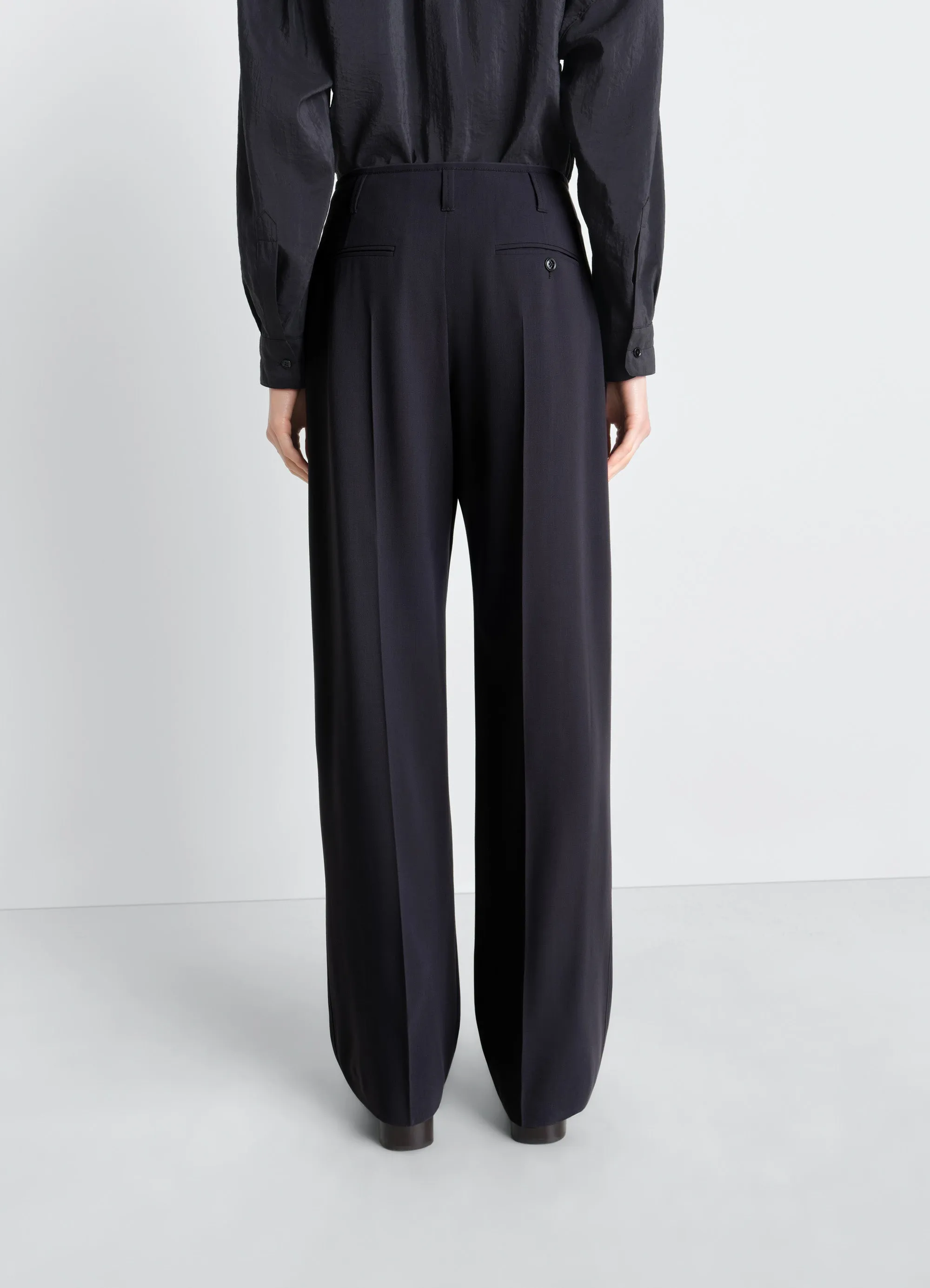 SOFT TAILORED PANTS IN WOOL CREPE sold by Lemaire product image thumbnail 4