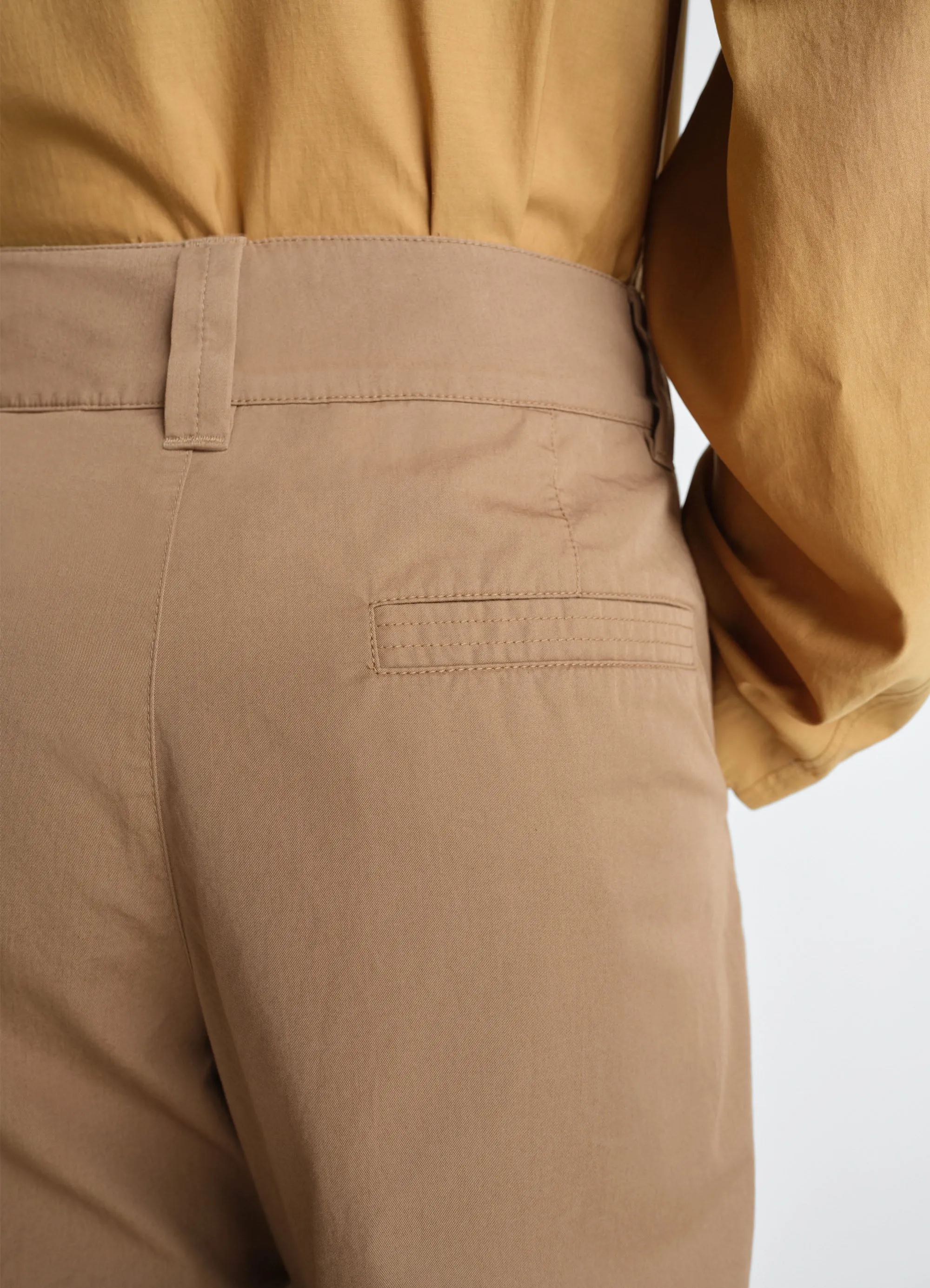 STRAIGHT FIT PANTS IN LIGHT COTTON TWILL sold by Lemaire product image thumbnail 3