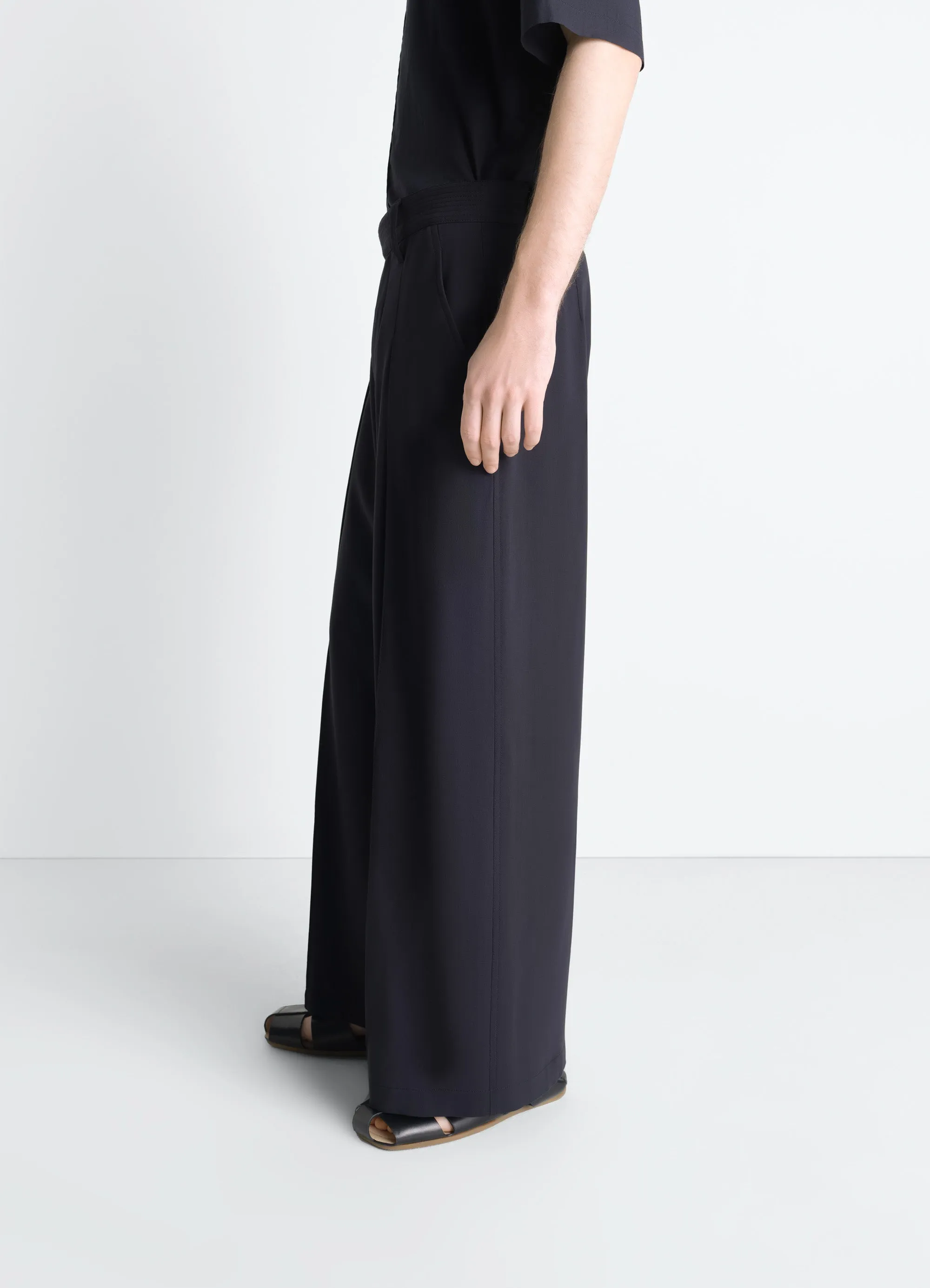 SINGLE PLEAT PANTS IN WOOL CREPE sold by Lemaire product image thumbnail 4