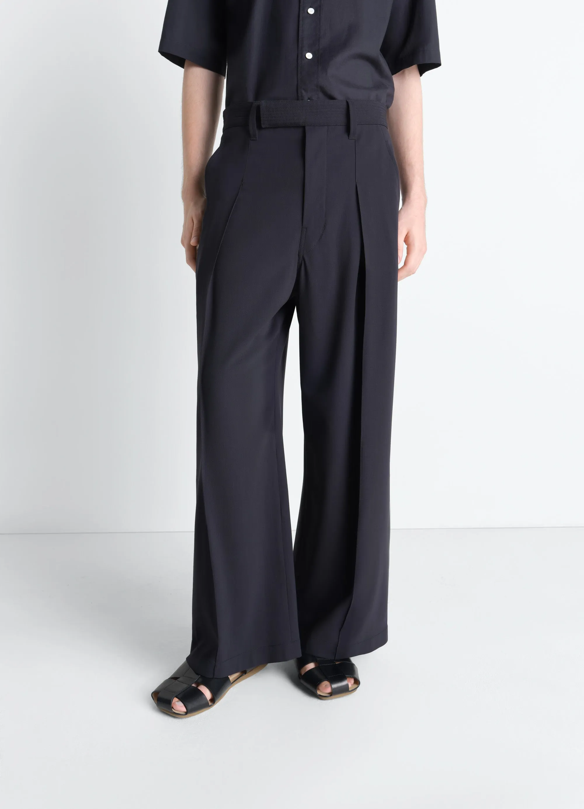 SINGLE PLEAT PANTS IN WOOL CREPE sold by Lemaire product image thumbnail 2