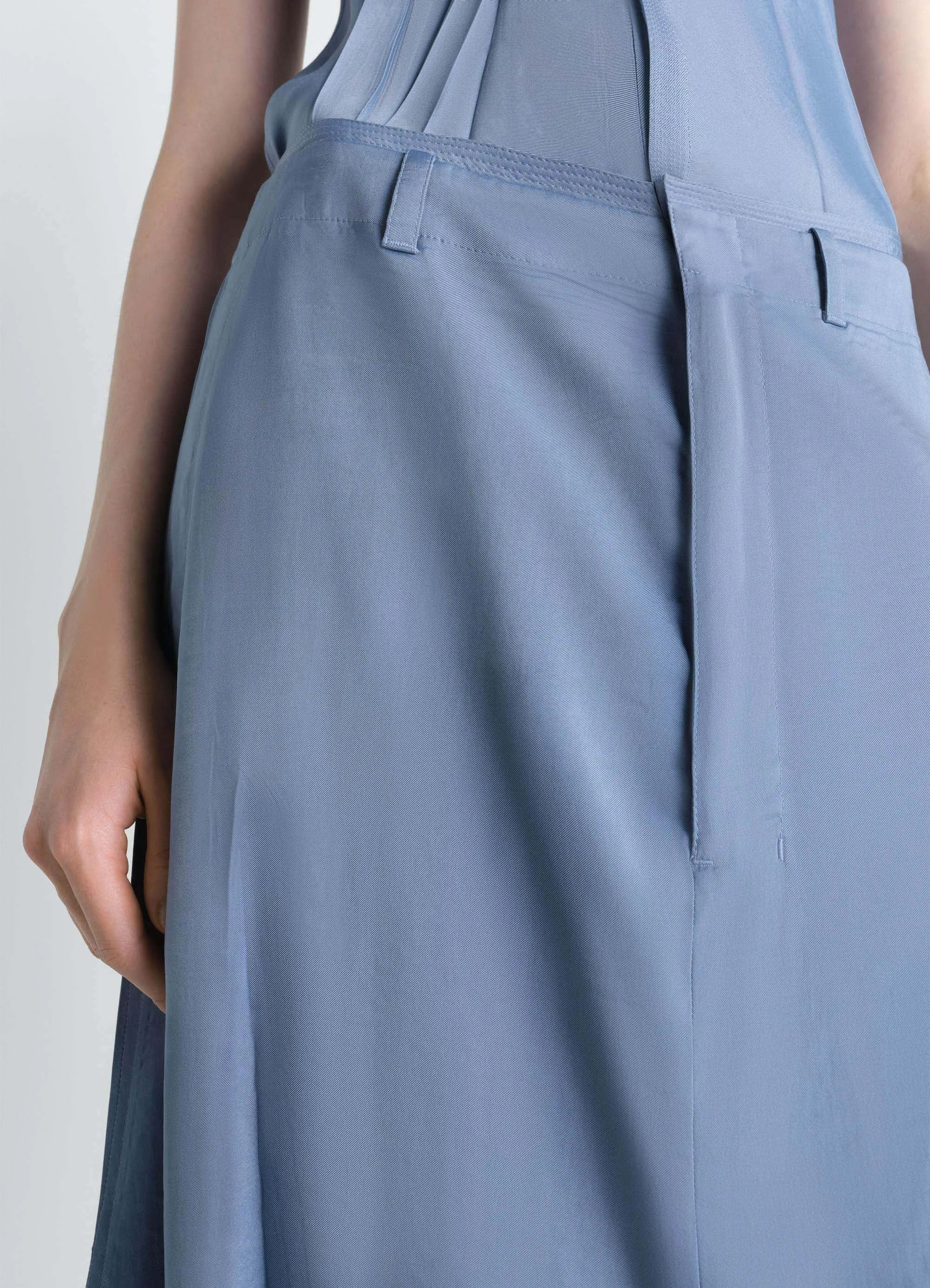 CREASED DROPPED CROTCH BERMUDAS IN POLY VISCOSE TWILL sold by Lemaire product image thumbnail 3