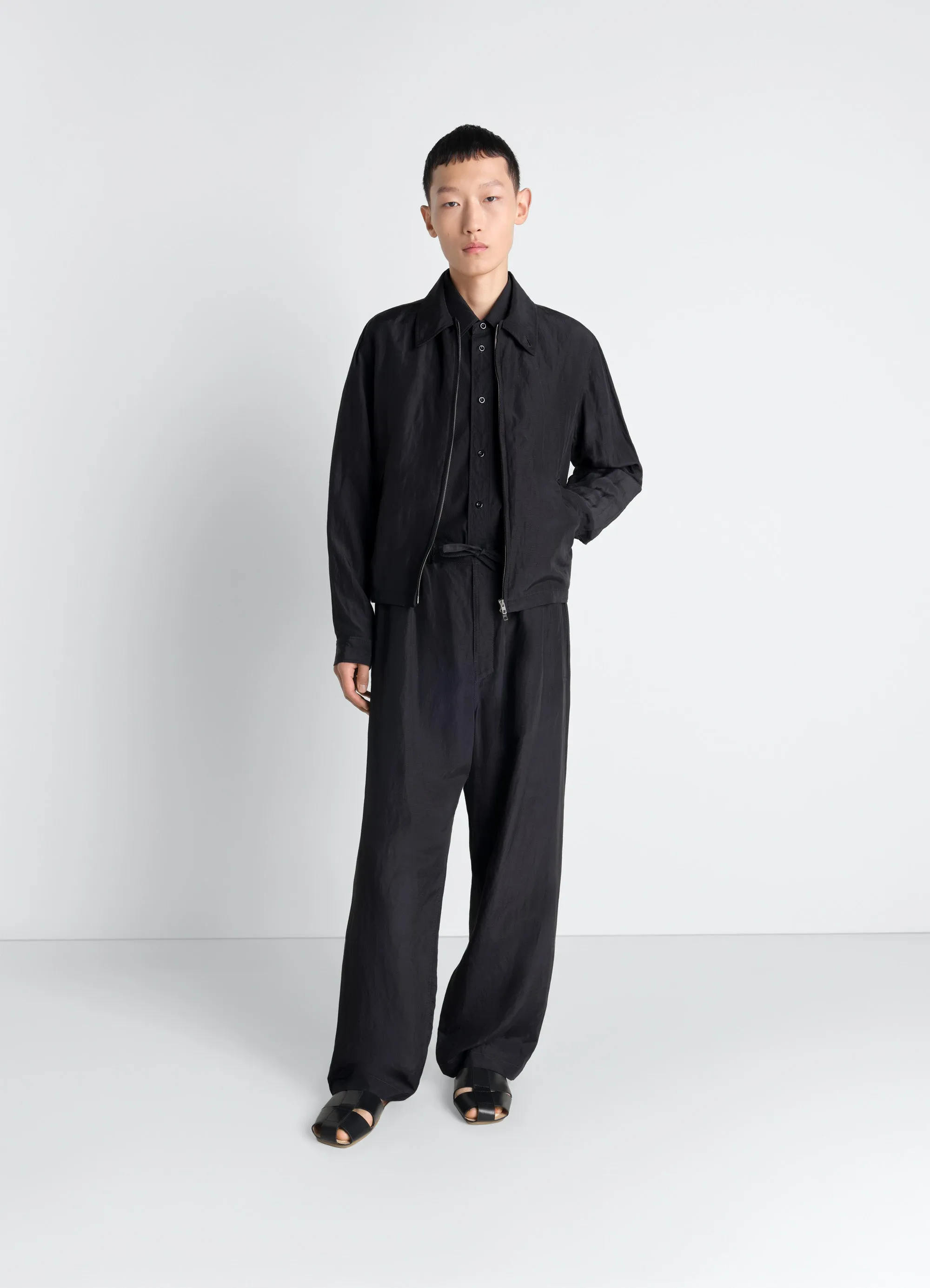 SHORT BLOUSON IN LINEN VISCOSE sold by Lemaire product image thumbnail 2