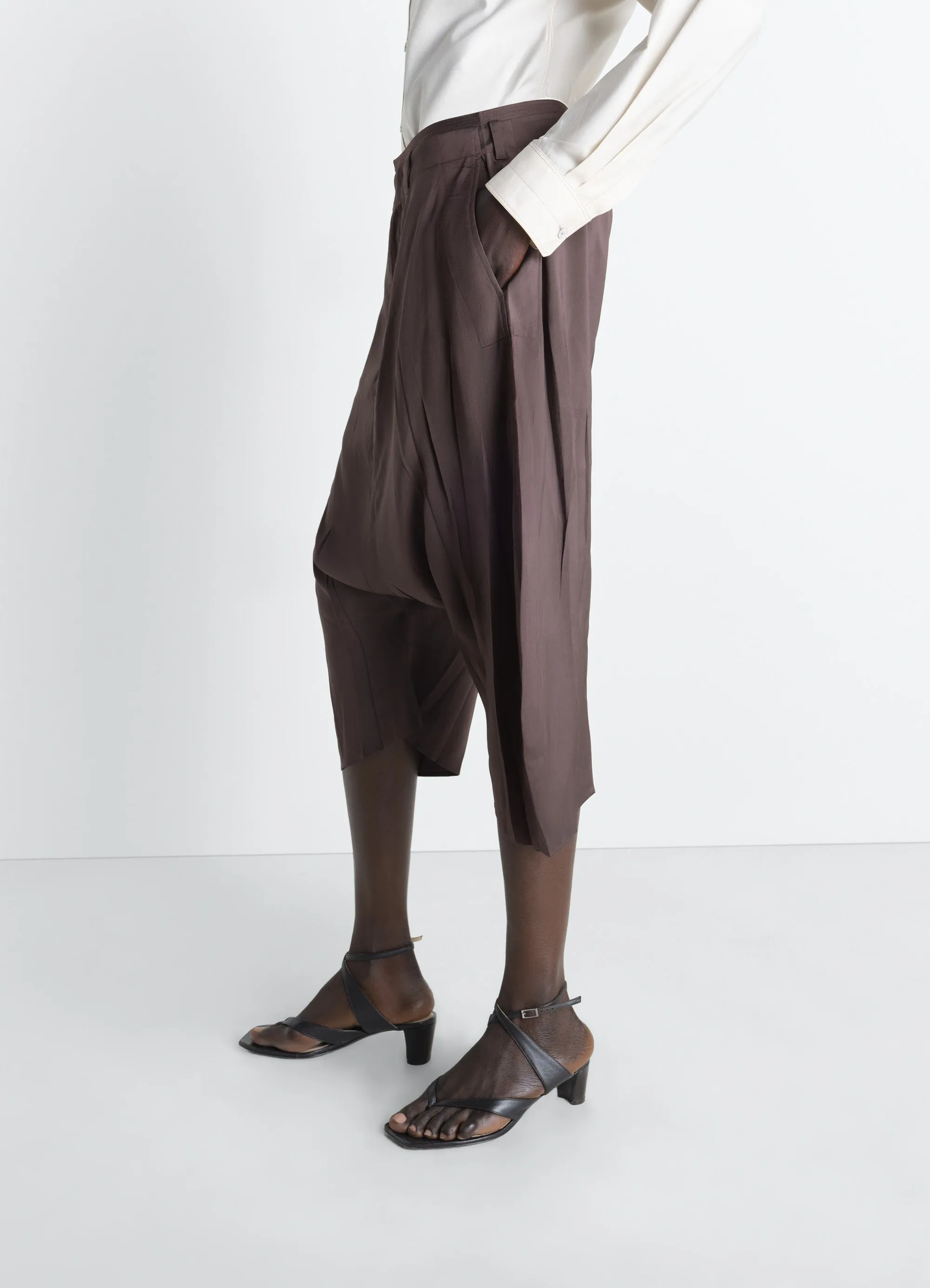 CREASED DROPPED CROTCH BERMUDAS IN POLY VISCOSE TWILL sold by Lemaire product image thumbnail 4