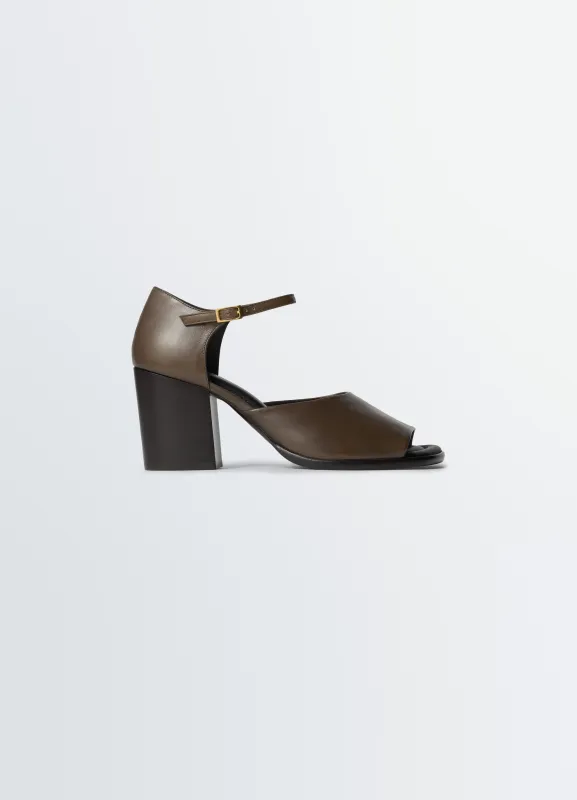 HEELED SANDALS IN GLOSSY LEATHER made by Lemaire
