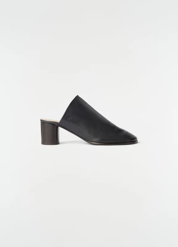 55 MM GLOVE SLINGBACK PUMPS IN SUPPLE LAMBSKIN made by Lemaire