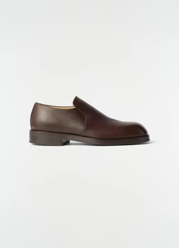 FORMAL LOAFERS IN SHINY LEATHER made by Lemaire