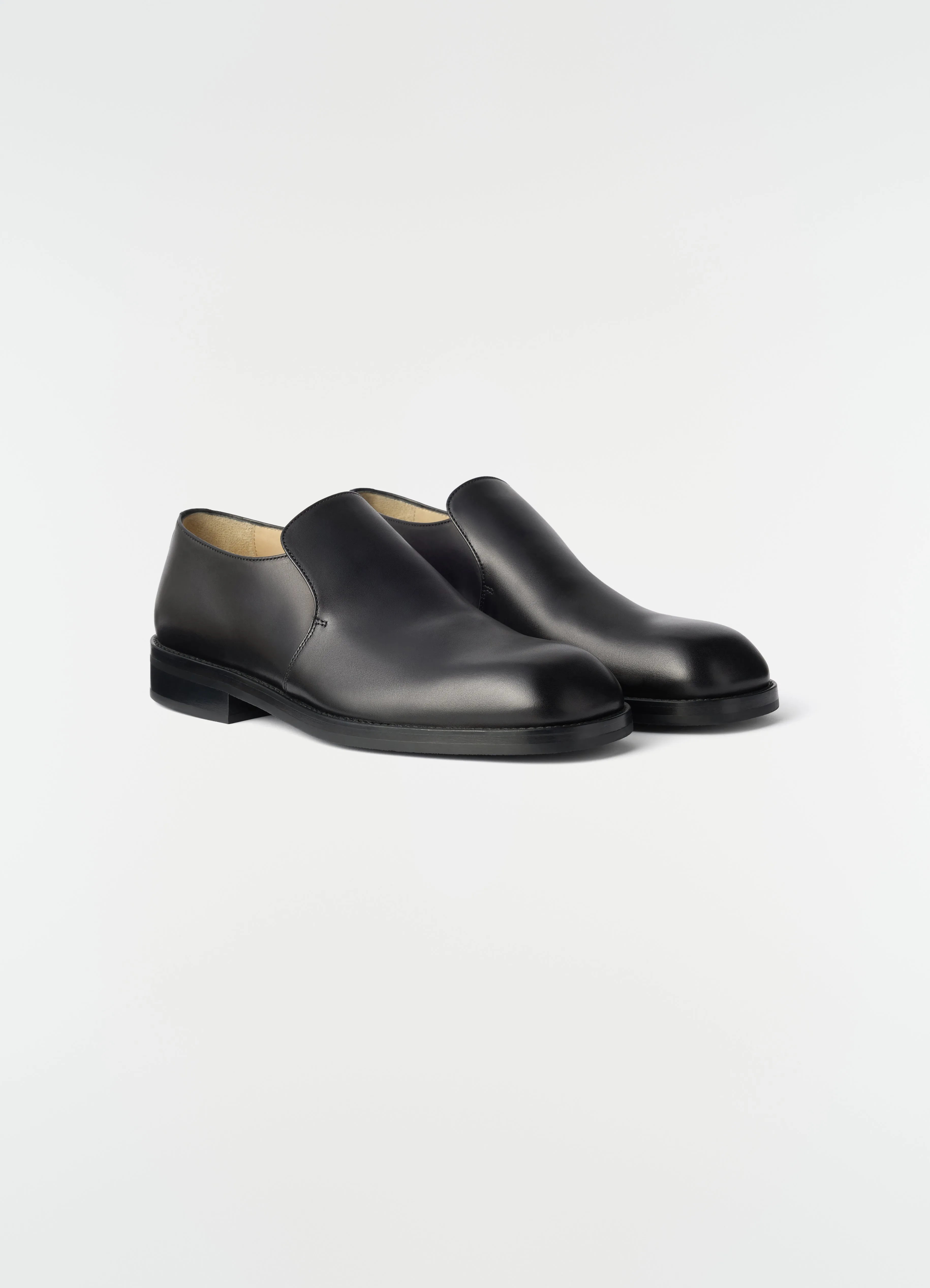 FORMAL LOAFERS IN SHINY LEATHER sold by Lemaire product image thumbnail 4