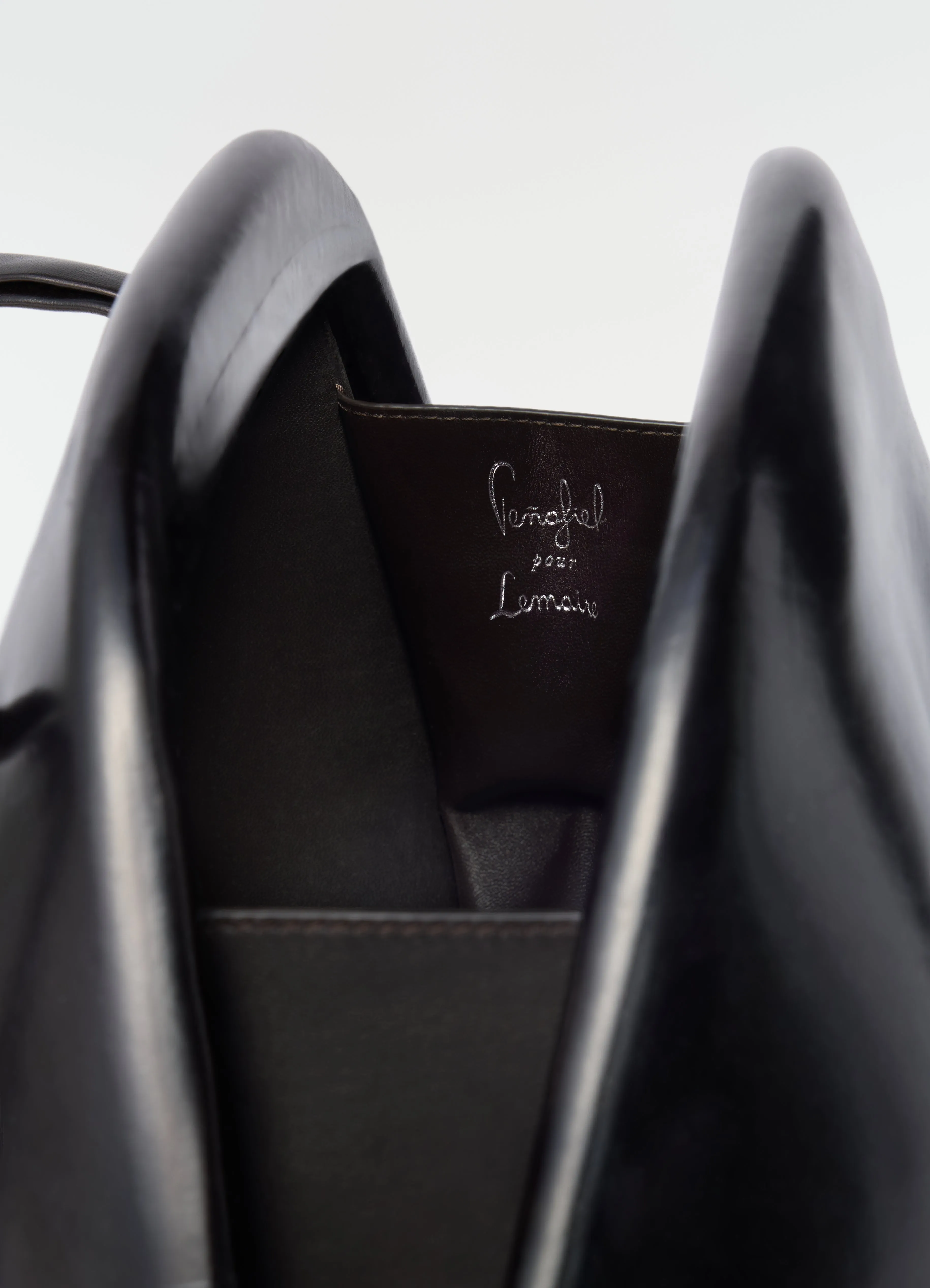 FESSES BAG IN PATINATED LEATHER sold by Lemaire product image thumbnail 4