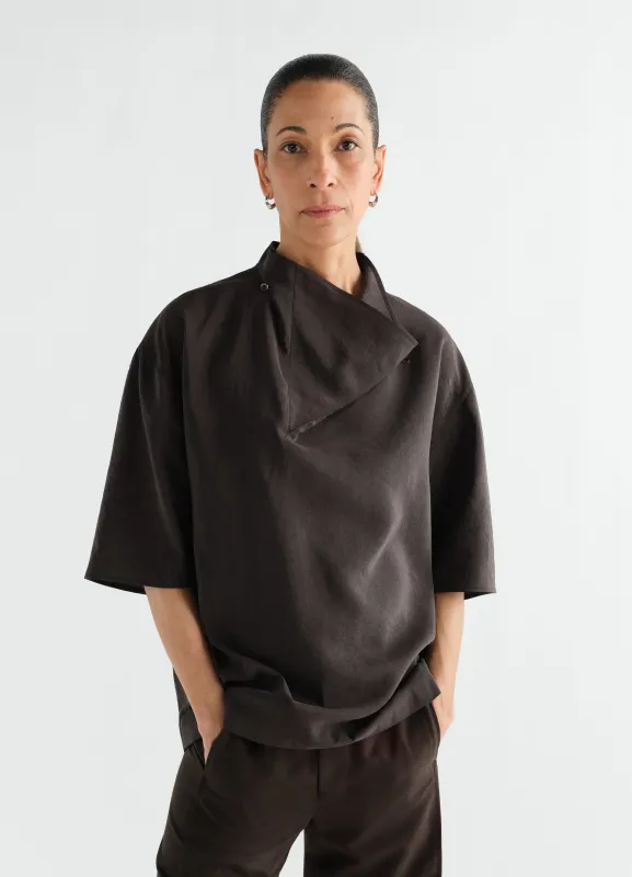 SOFT COLLAR TOP IN DRY SILK made by Lemaire