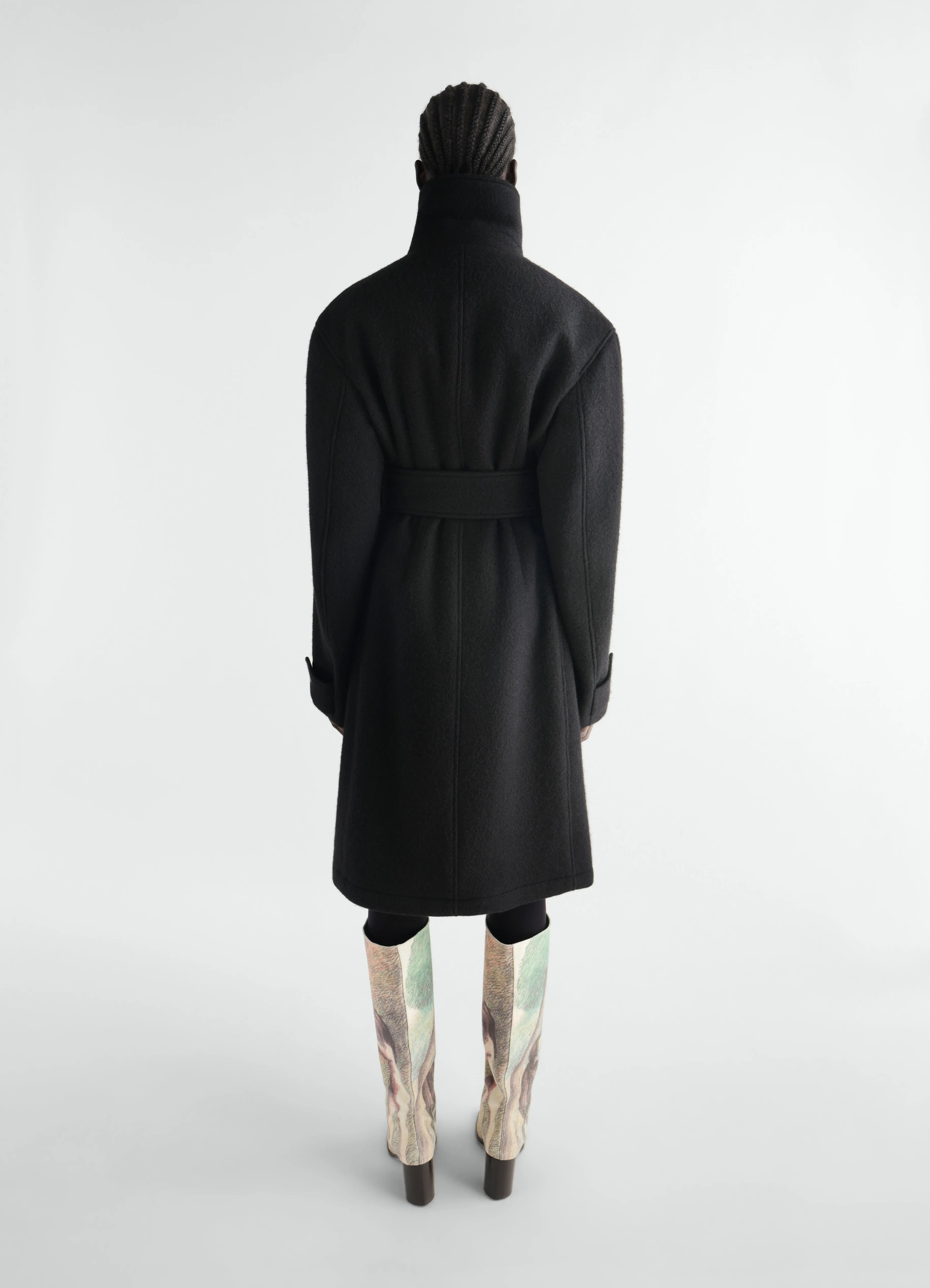 FITTED WRAP COAT IN FELTED WOOL AND ALPACA BLEND sold by Lemaire product image thumbnail 5