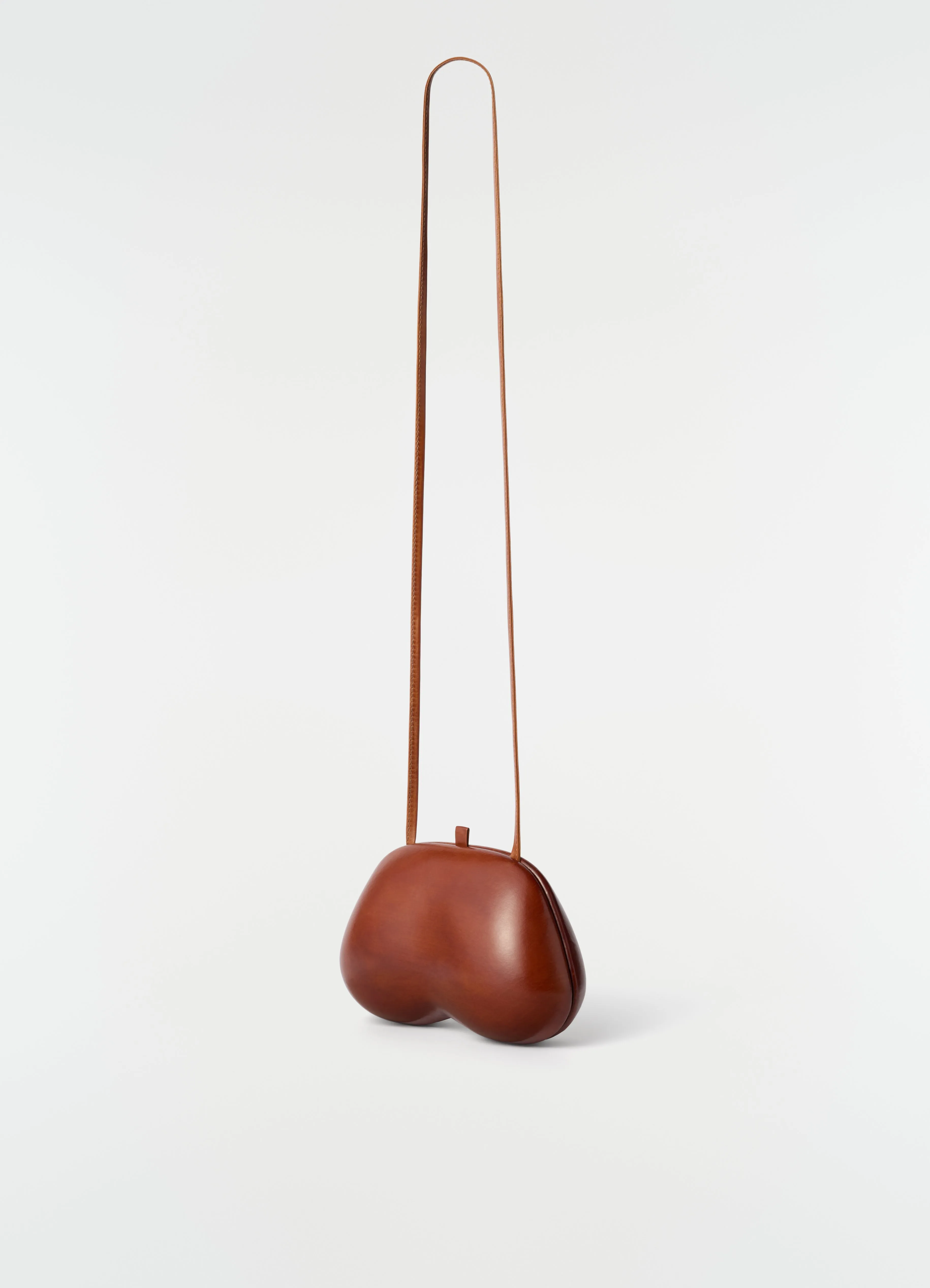 FESSES CLUTCH IN PATINATED CALFSKIN sold by Lemaire product image thumbnail 4
