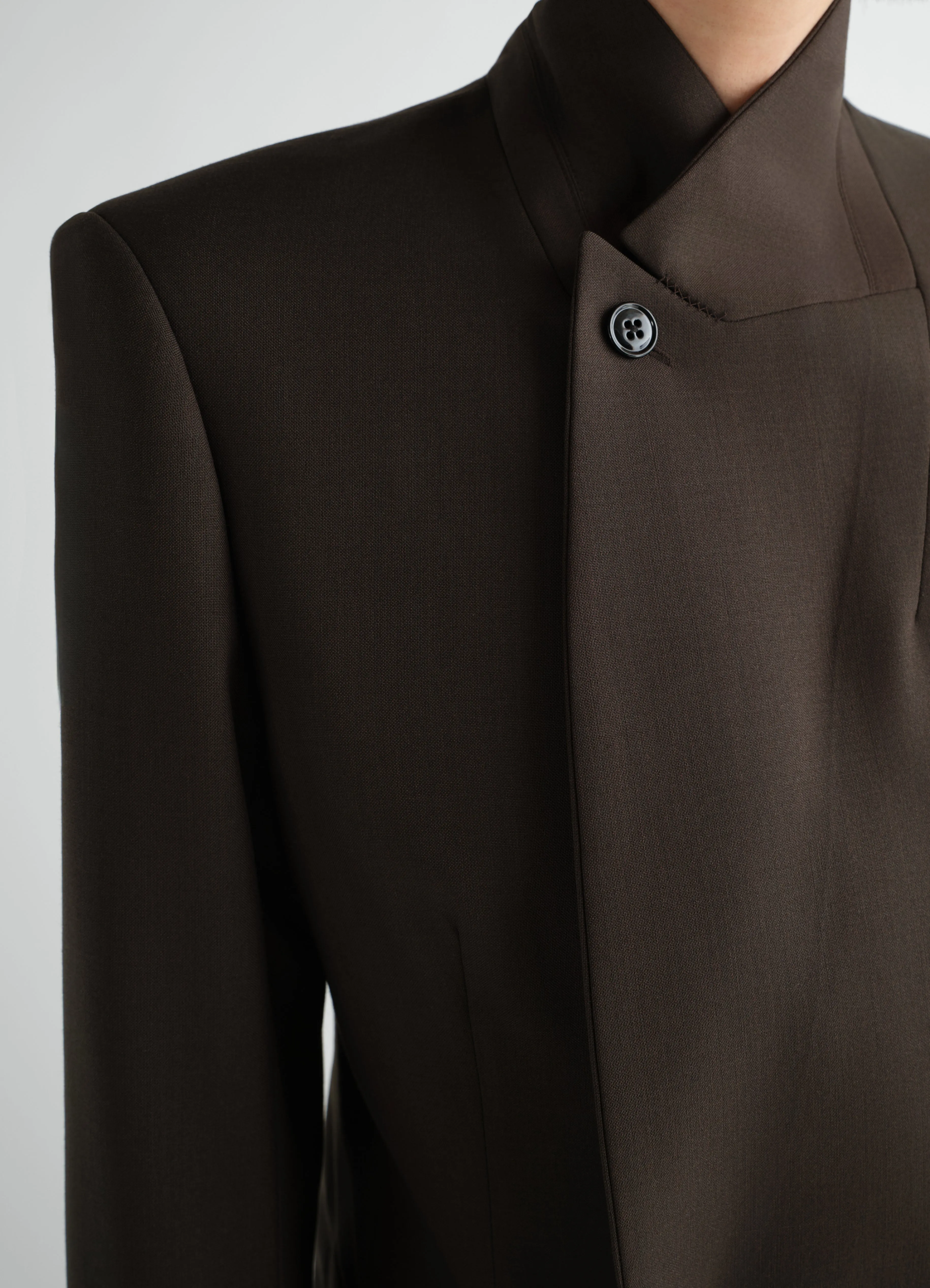 DOUBLE-BREASTED TAILORED JACKET IN TROPICAL WOOL BLEND sold by Lemaire product image thumbnail 3