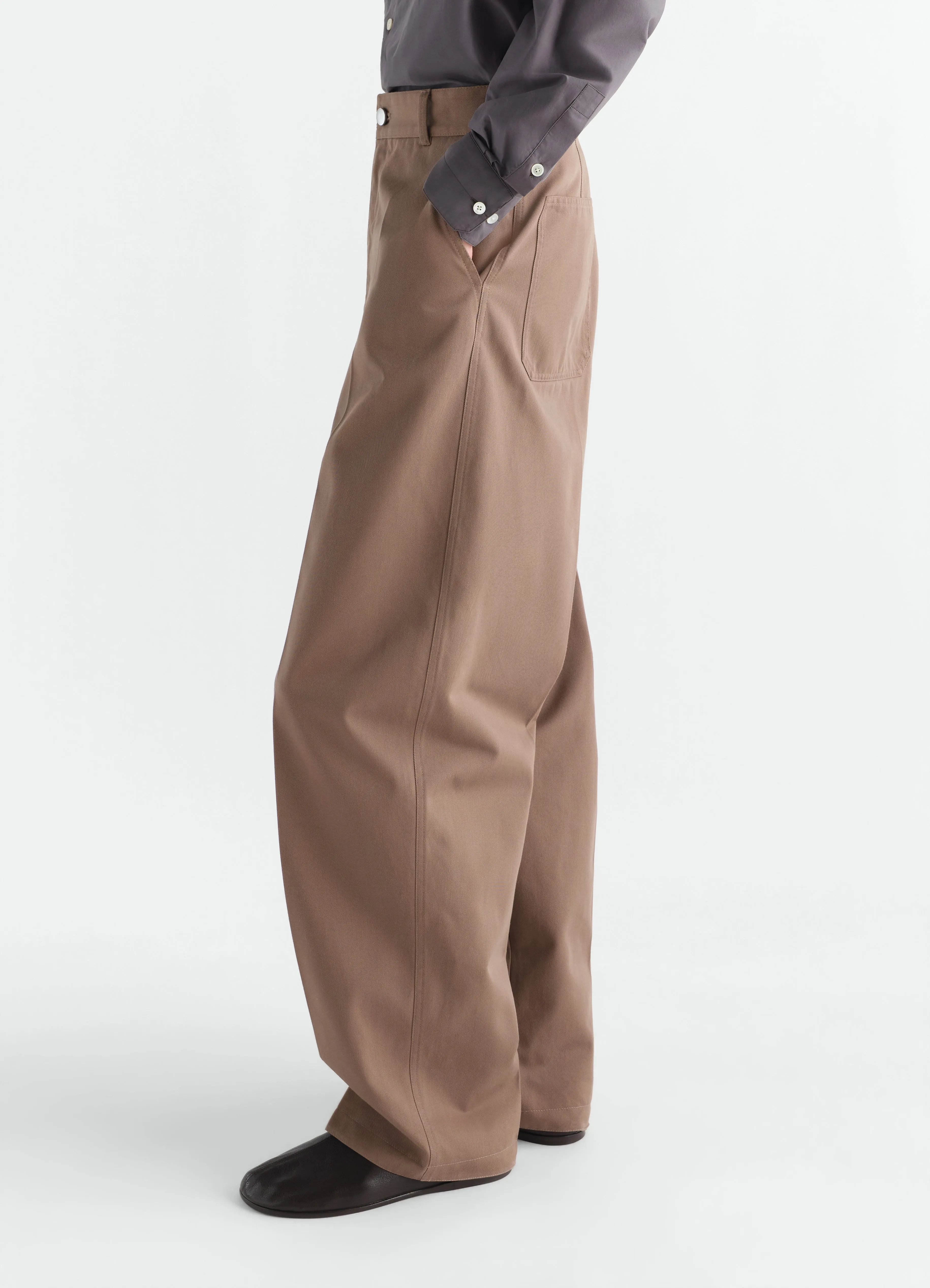 BARREL PANTS IN POLYCOTTON TWILL sold by Lemaire product image thumbnail 3