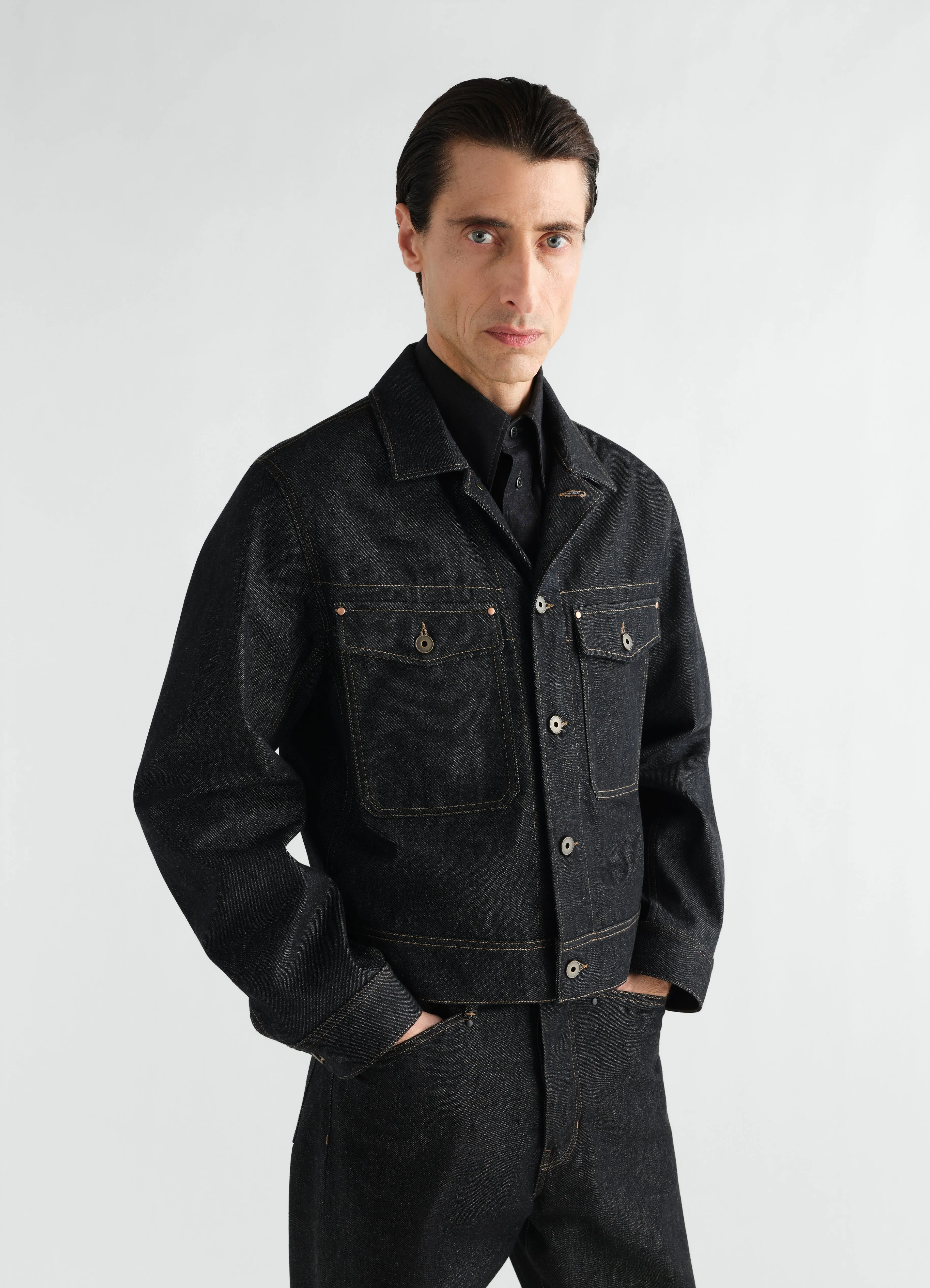 TRUCKER JACKET IN HEAVY SLATE DENIM sold by Lemaire