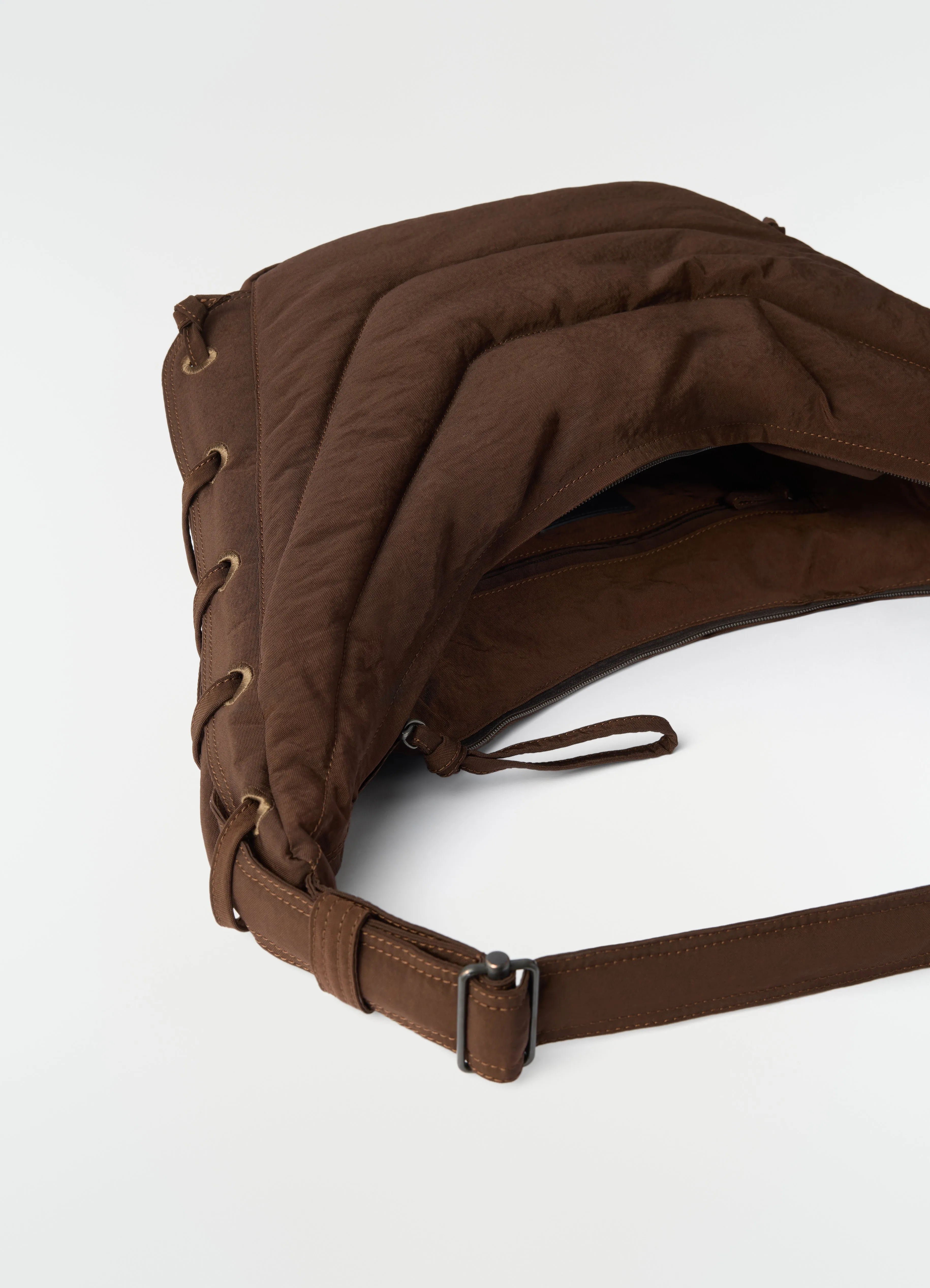 MEDIUM SOFT GAME BAG IN WATER REPELLENT NYLON CANVAS sold by Lemaire product image thumbnail 4